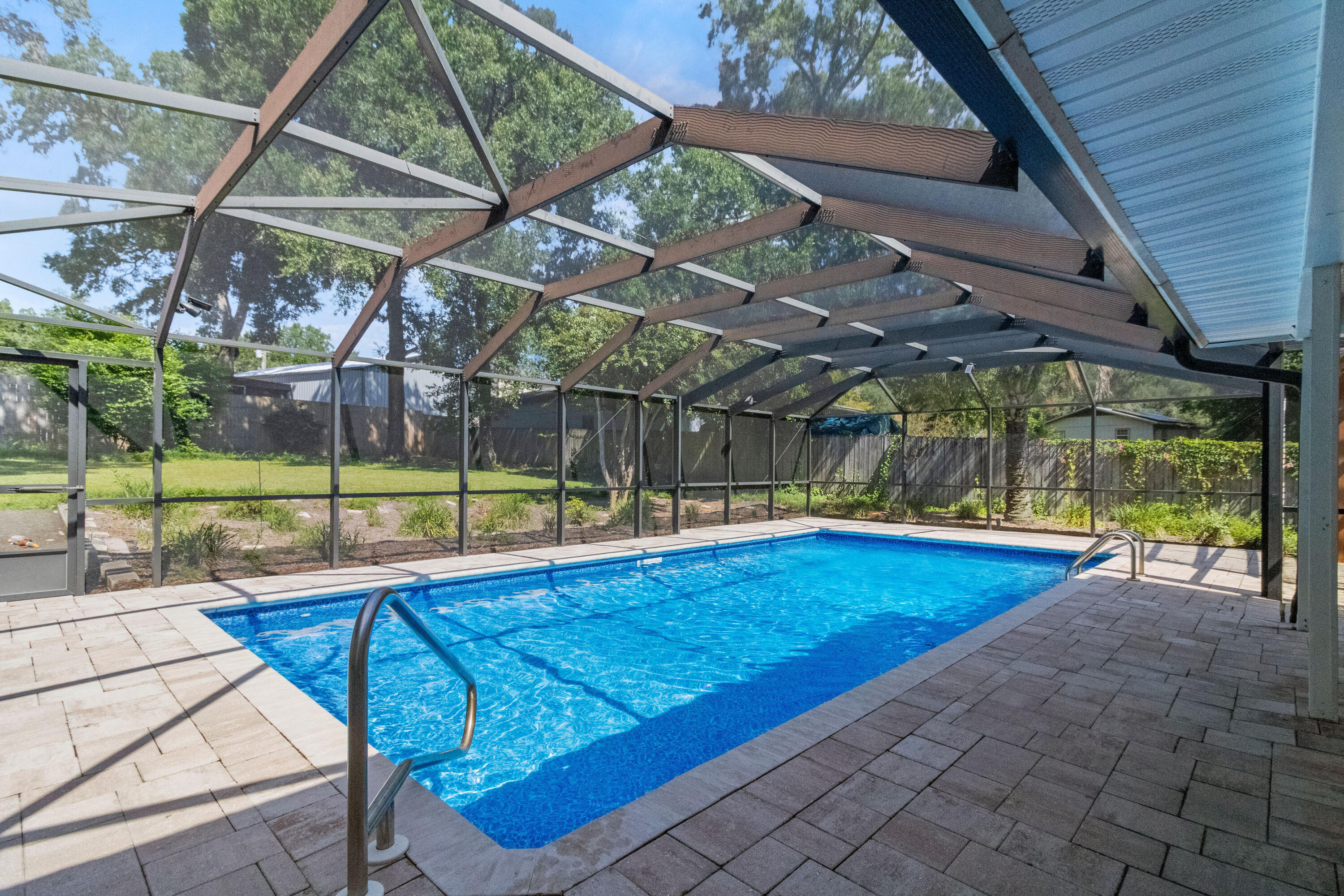 EDGEWATER VILLAGE - Residential