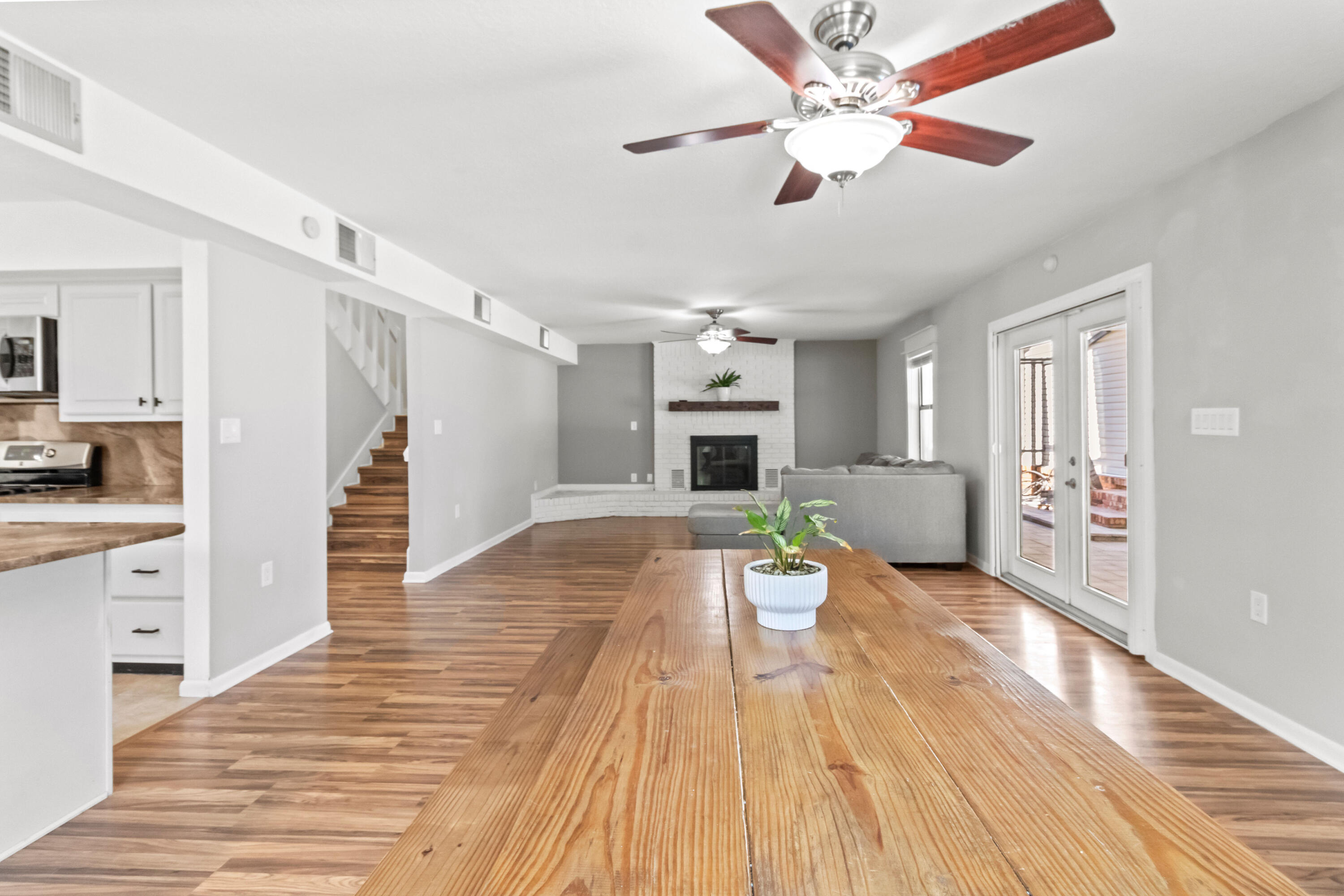 EDGEWATER VILLAGE - Residential