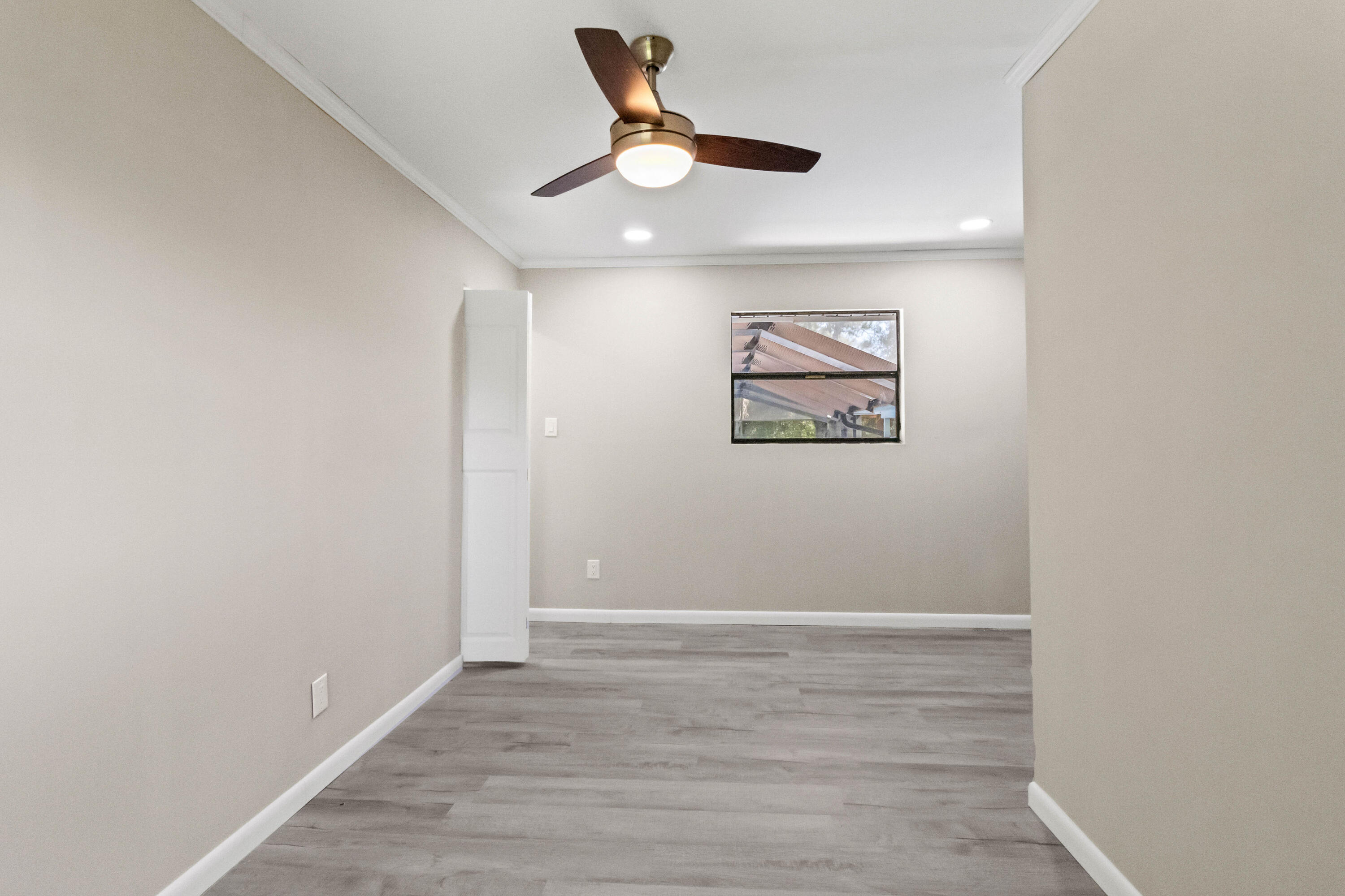 EDGEWATER VILLAGE - Residential