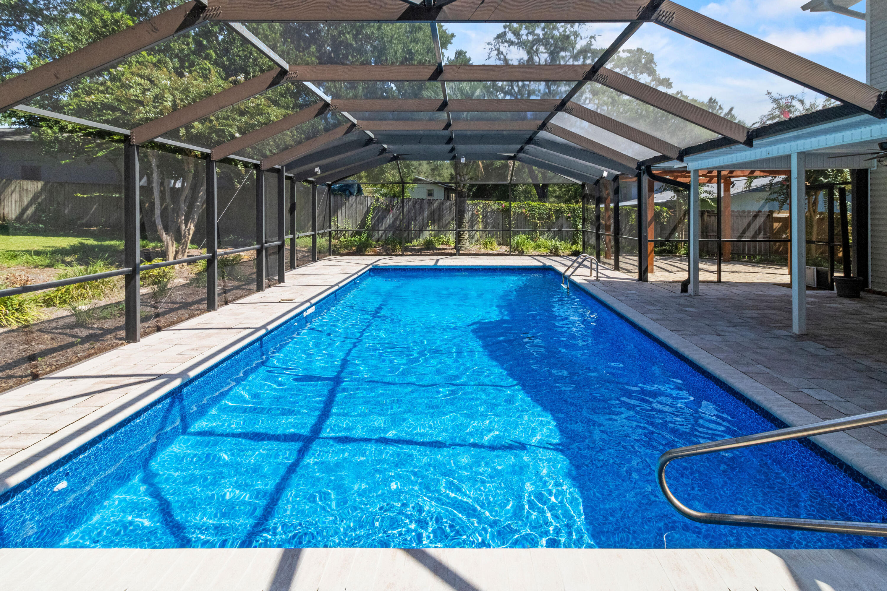 EDGEWATER VILLAGE - Residential