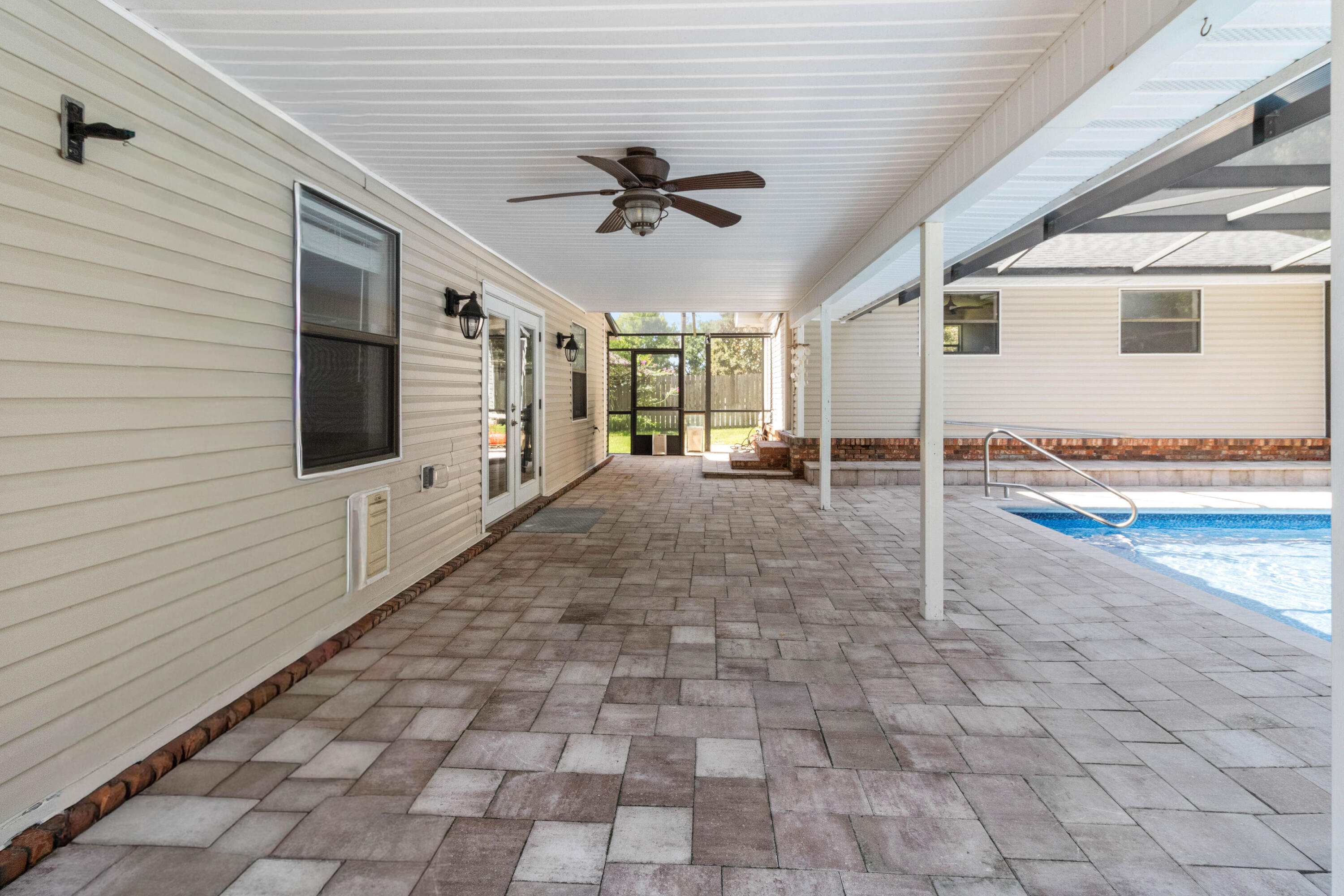 EDGEWATER VILLAGE - Residential