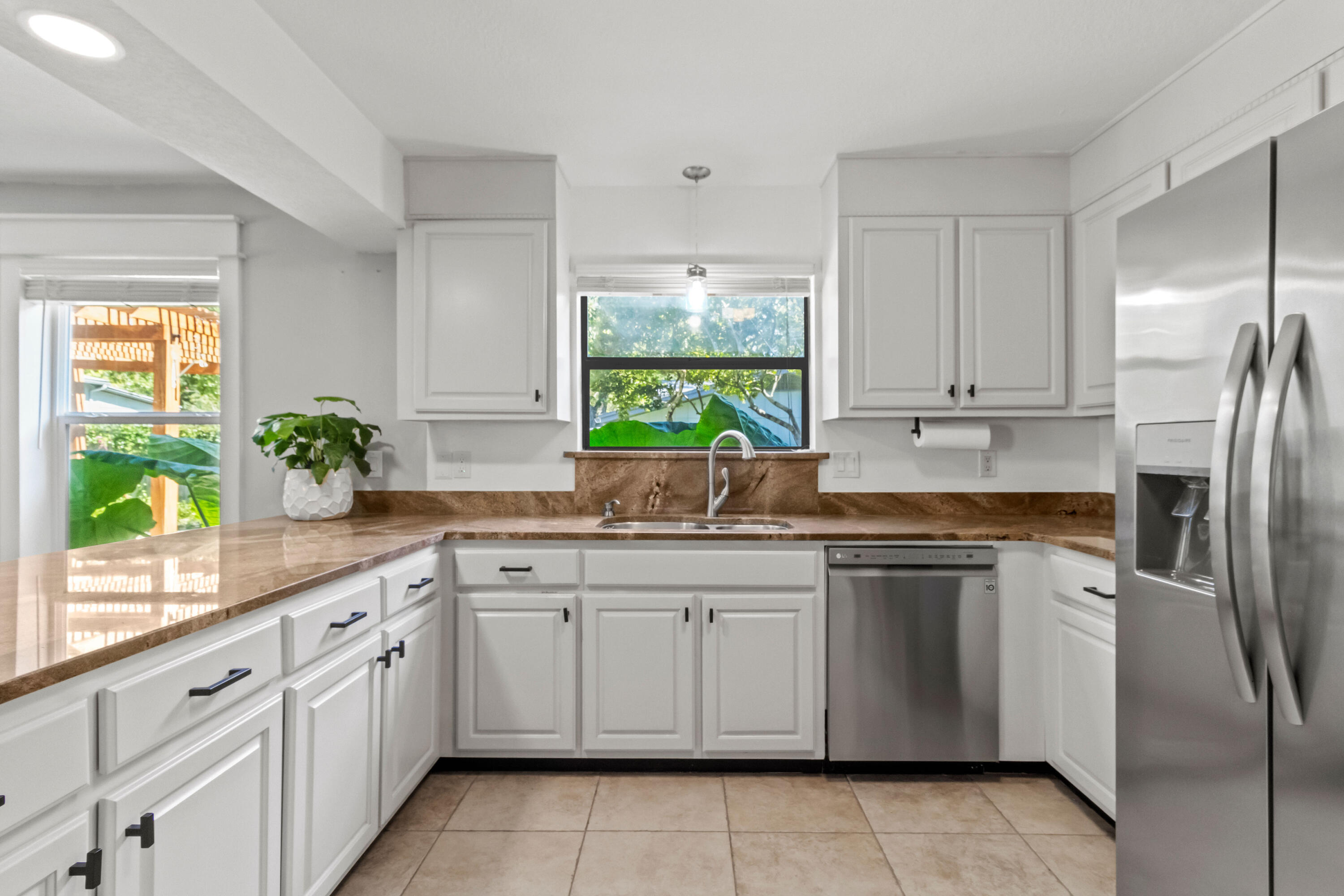 EDGEWATER VILLAGE - Residential