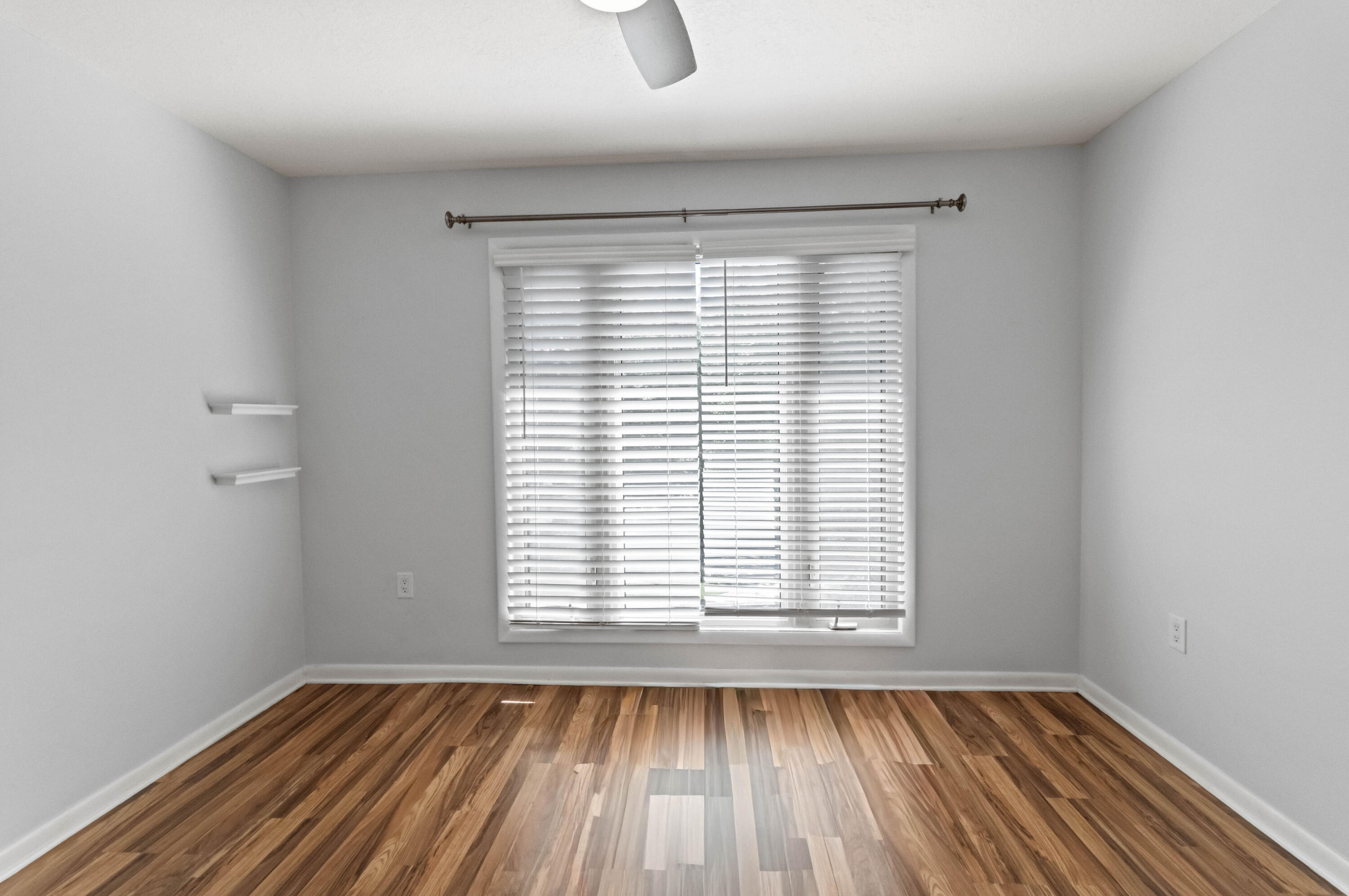 EDGEWATER VILLAGE - Residential