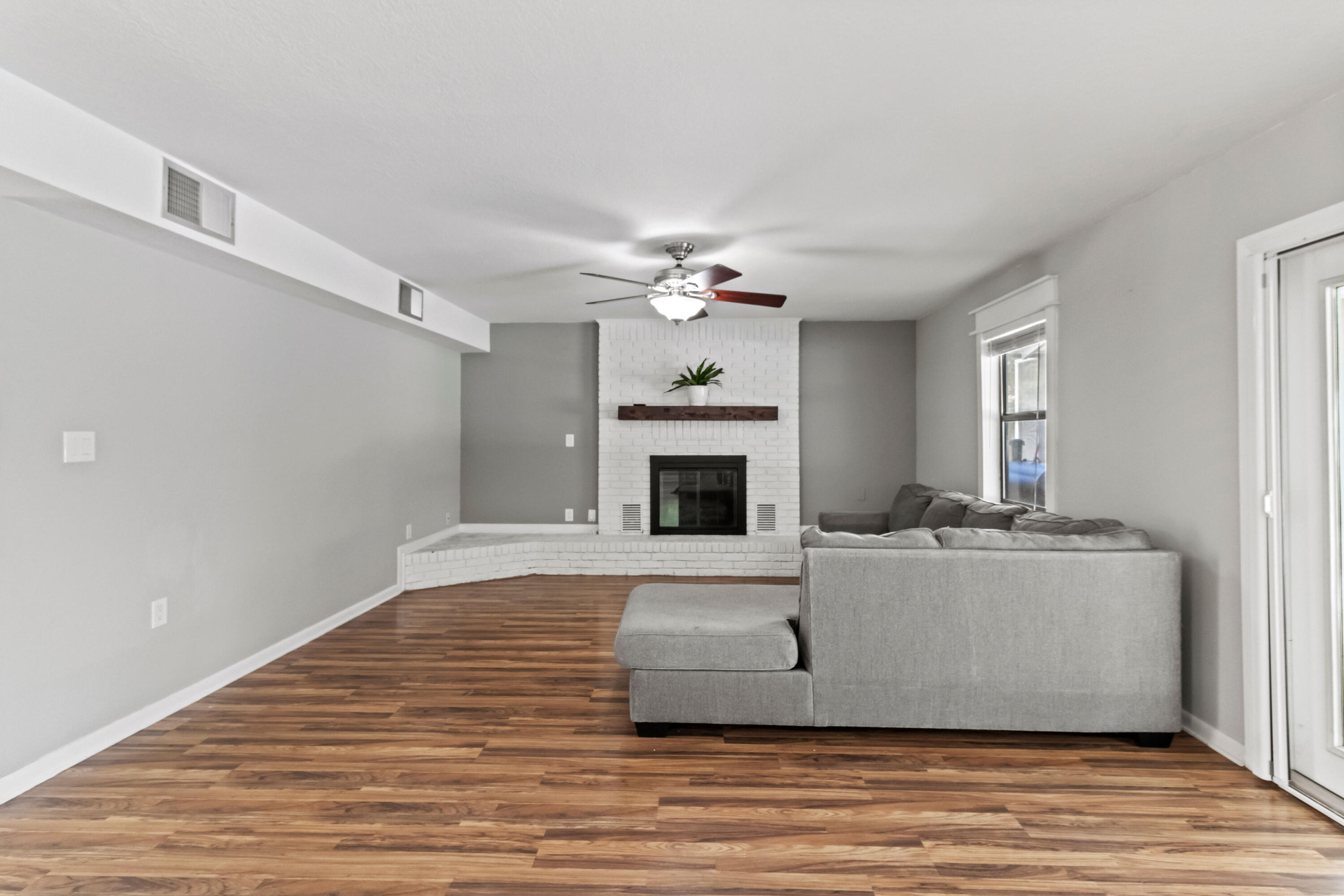 EDGEWATER VILLAGE - Residential