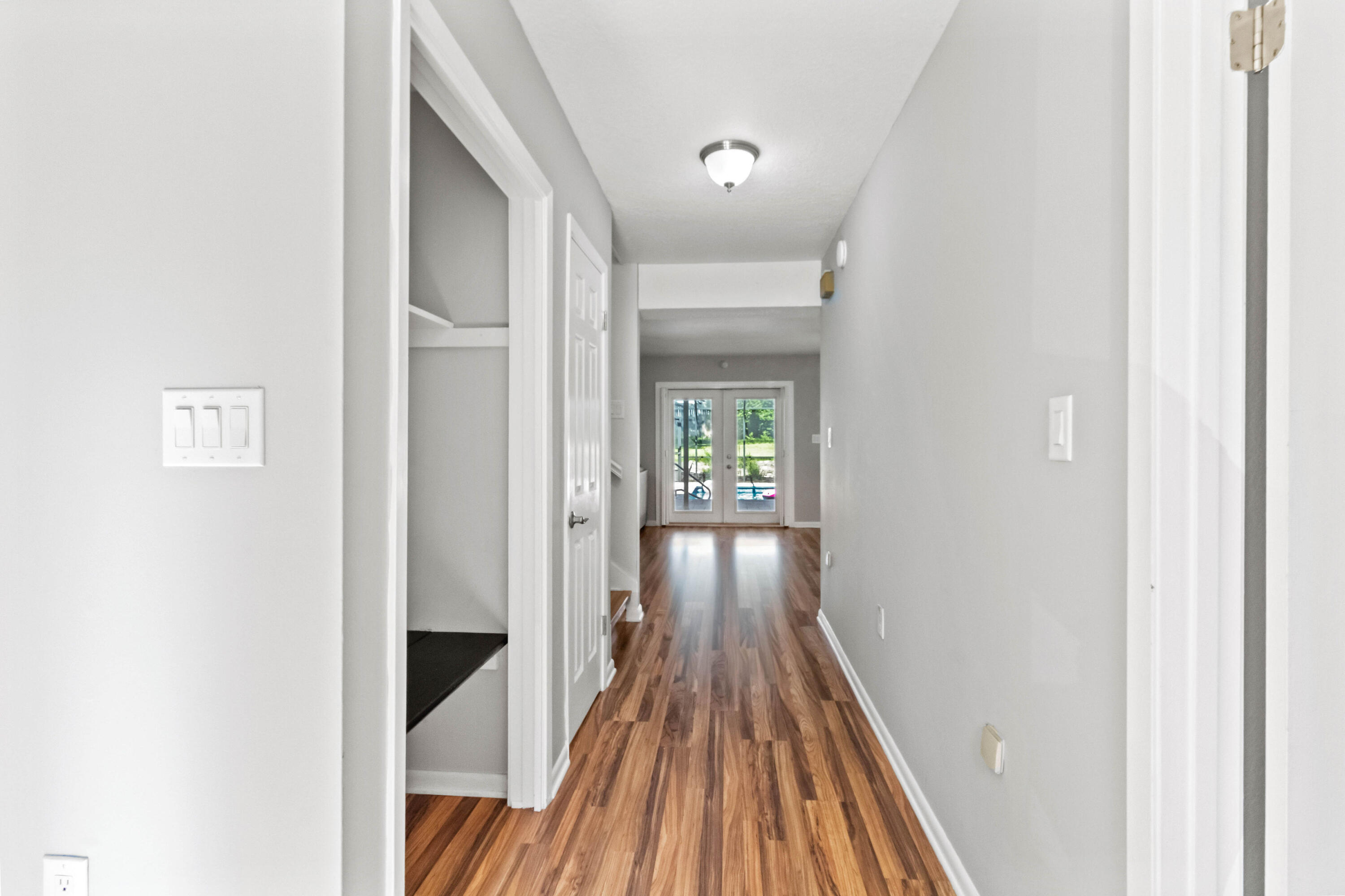 EDGEWATER VILLAGE - Residential