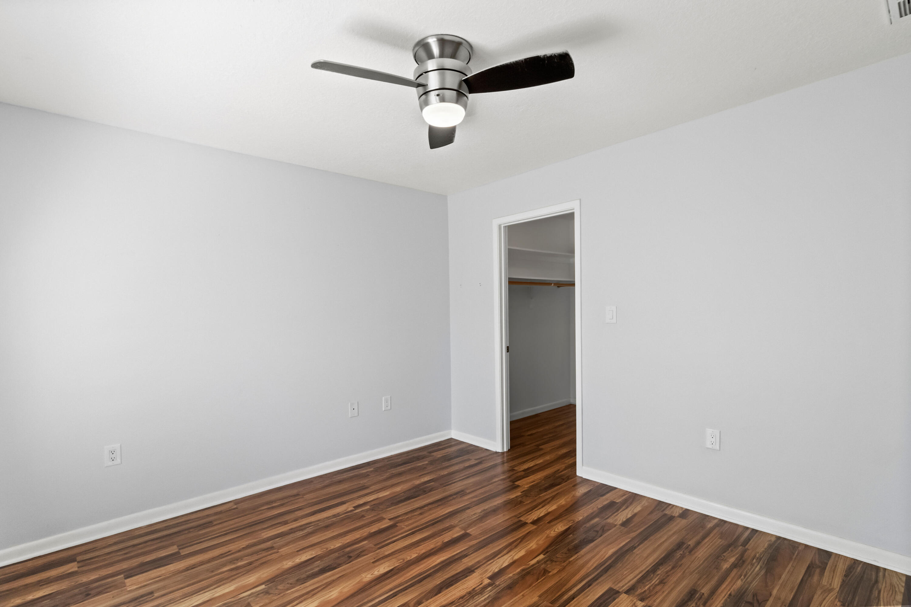 EDGEWATER VILLAGE - Residential