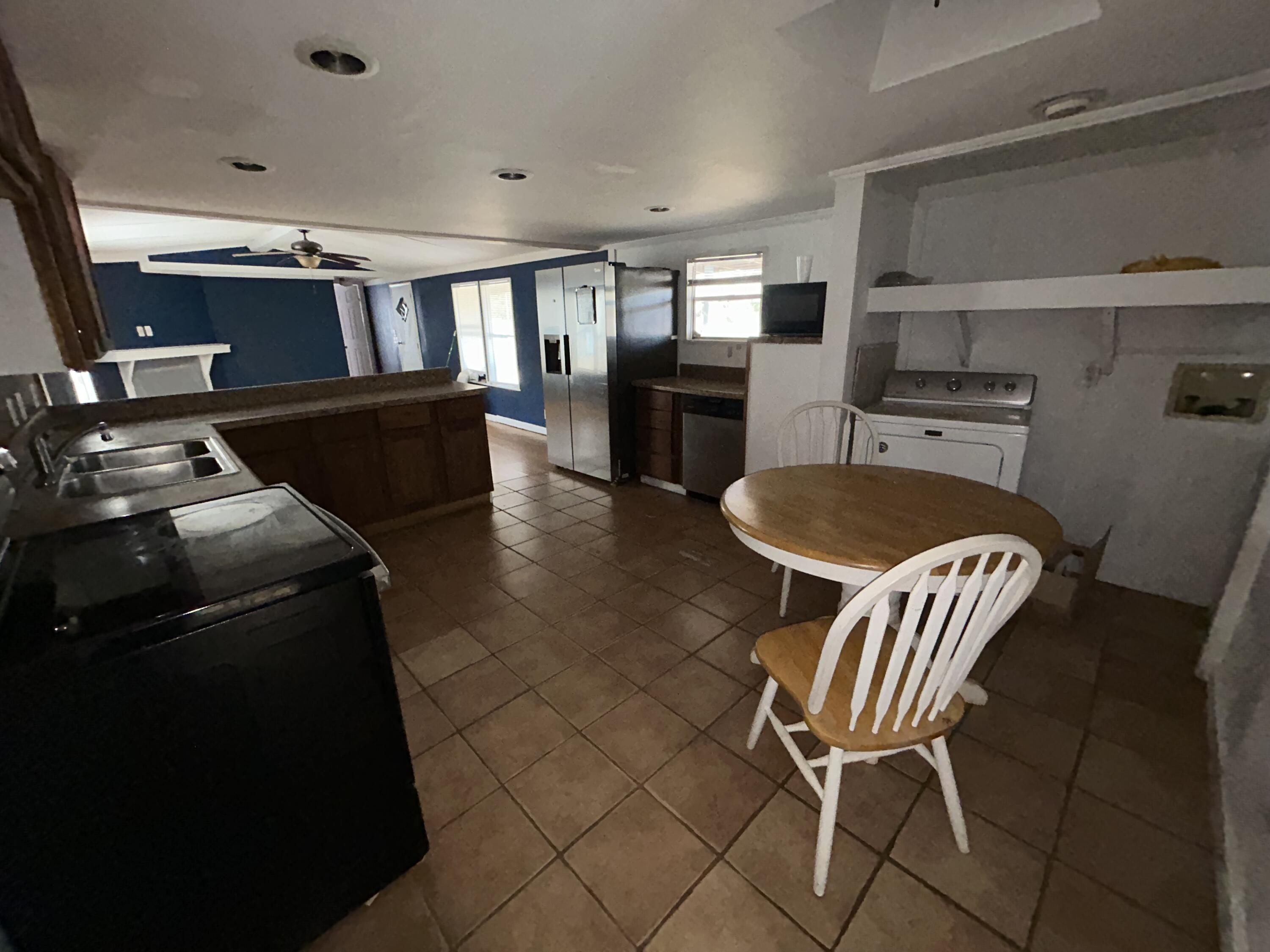 METES & BOUNDS - Residential Lease