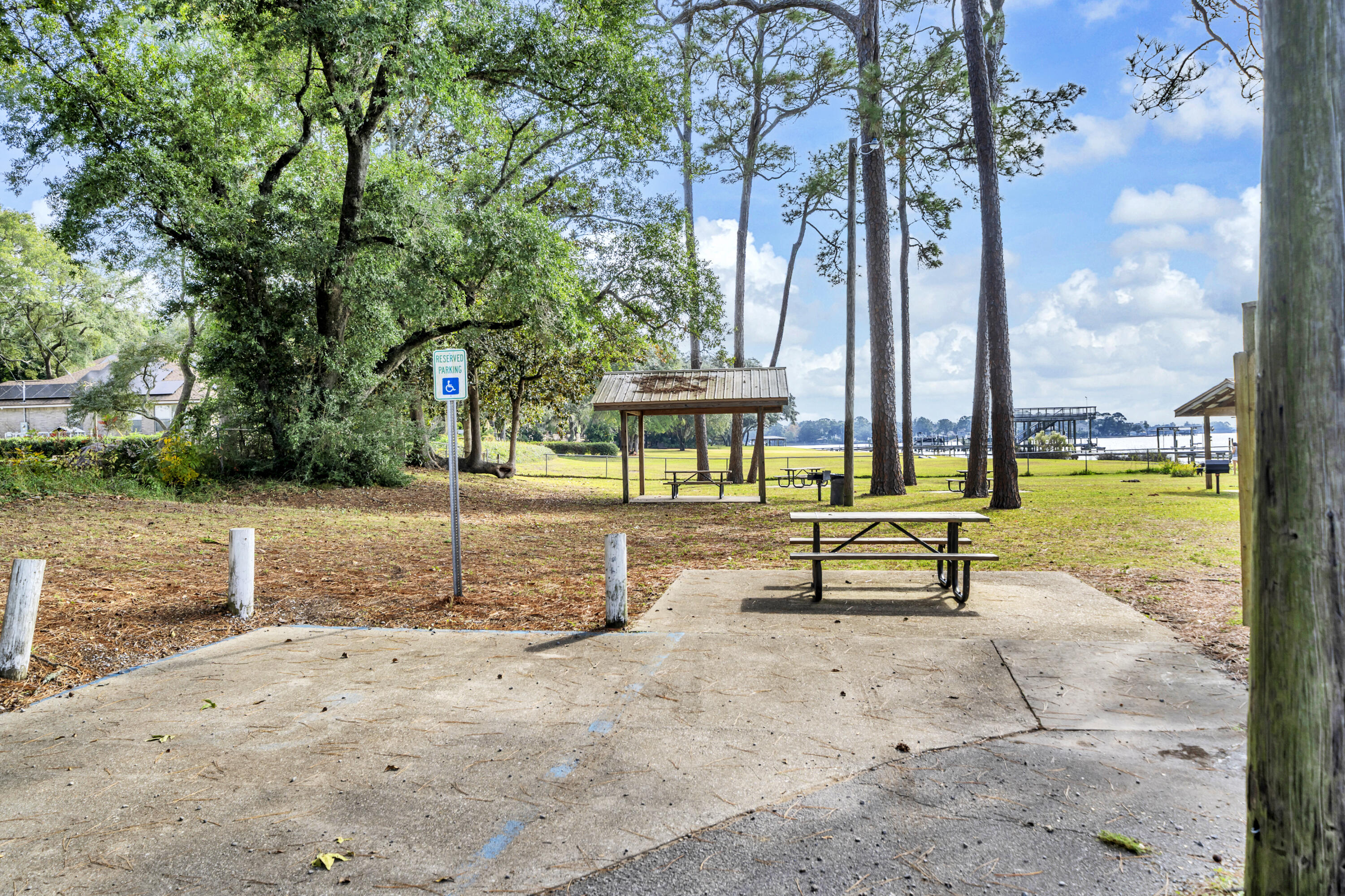 BAYOU POQUITO - Residential
