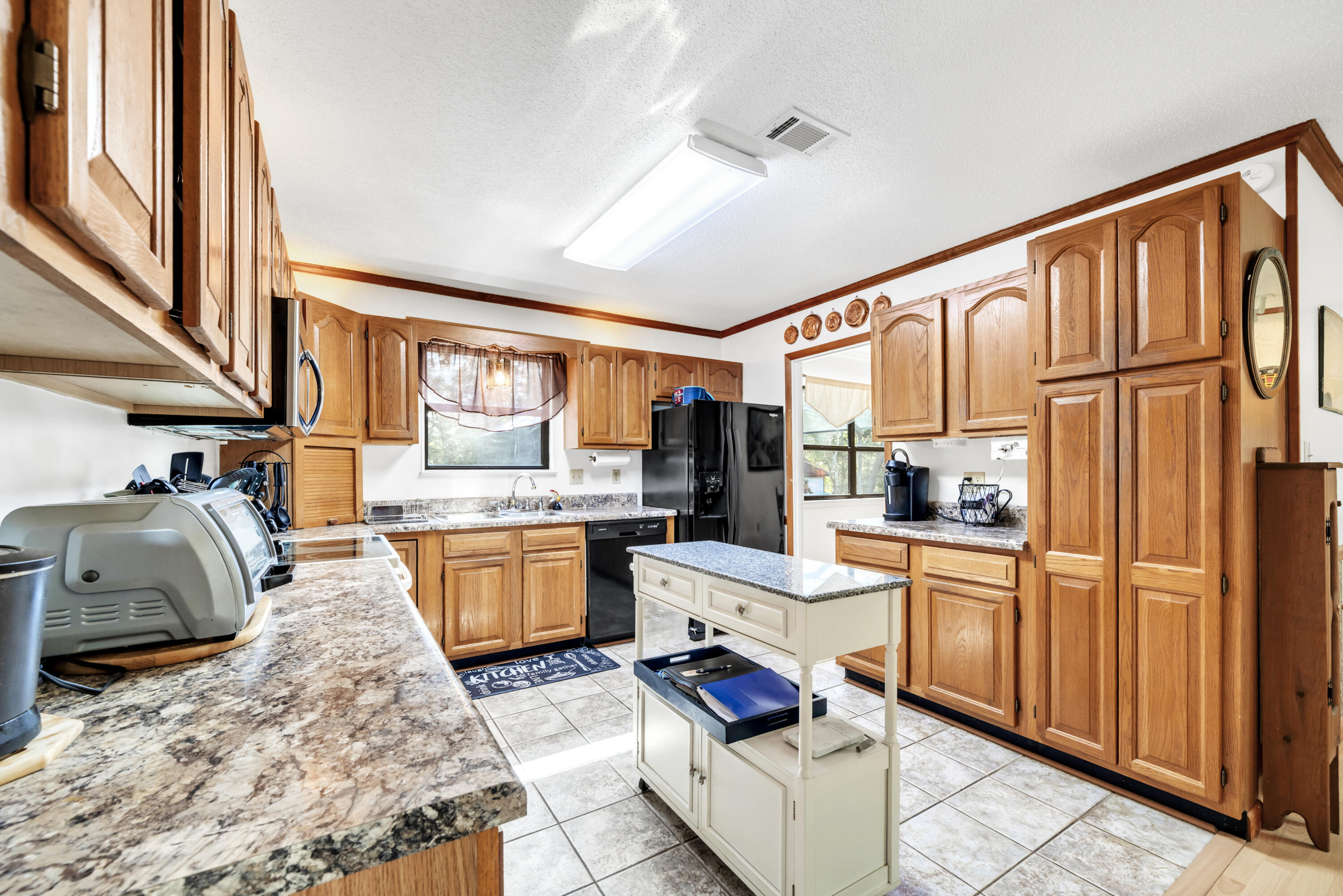 BAYOU POQUITO - Residential