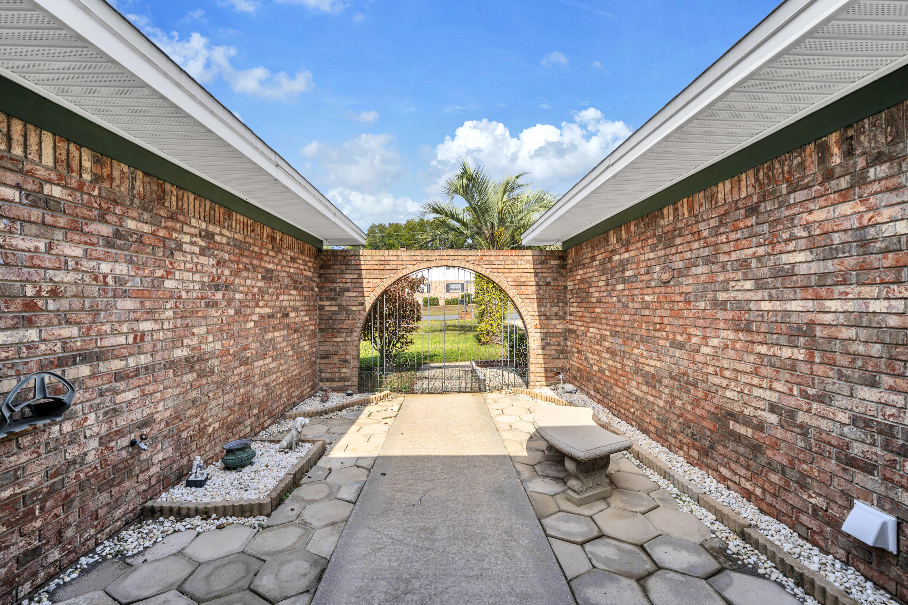 BAYOU POQUITO - Residential