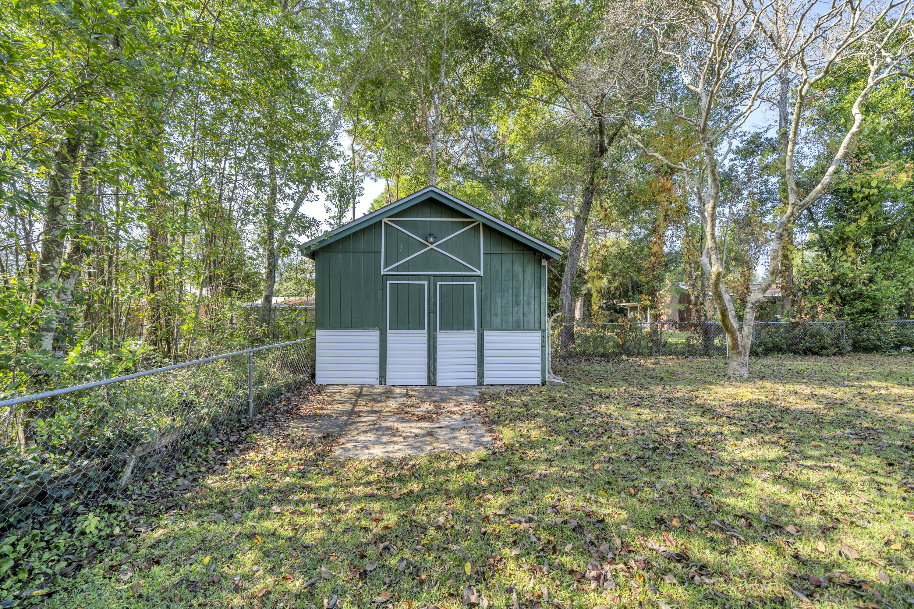 BAYOU POQUITO - Residential