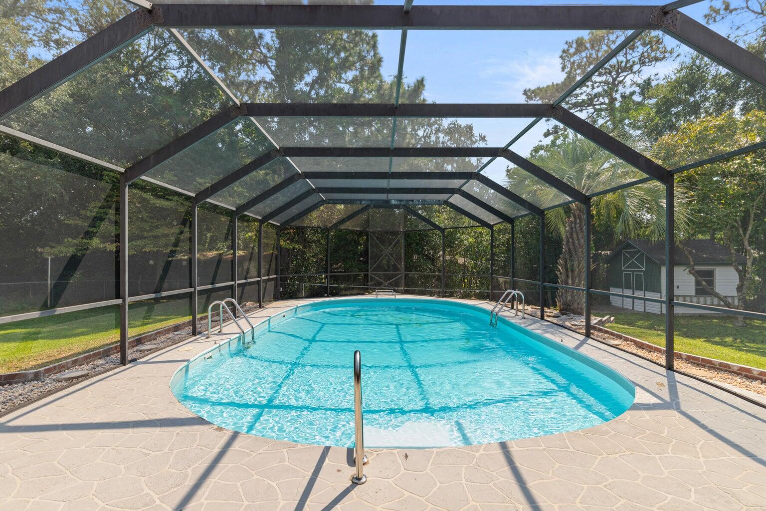 BAYOU POQUITO - Residential