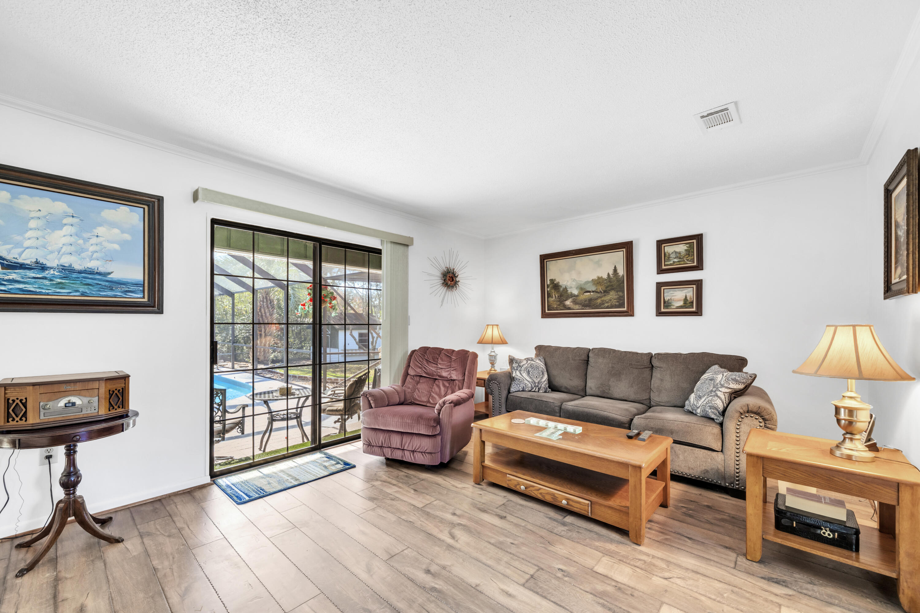 BAYOU POQUITO - Residential