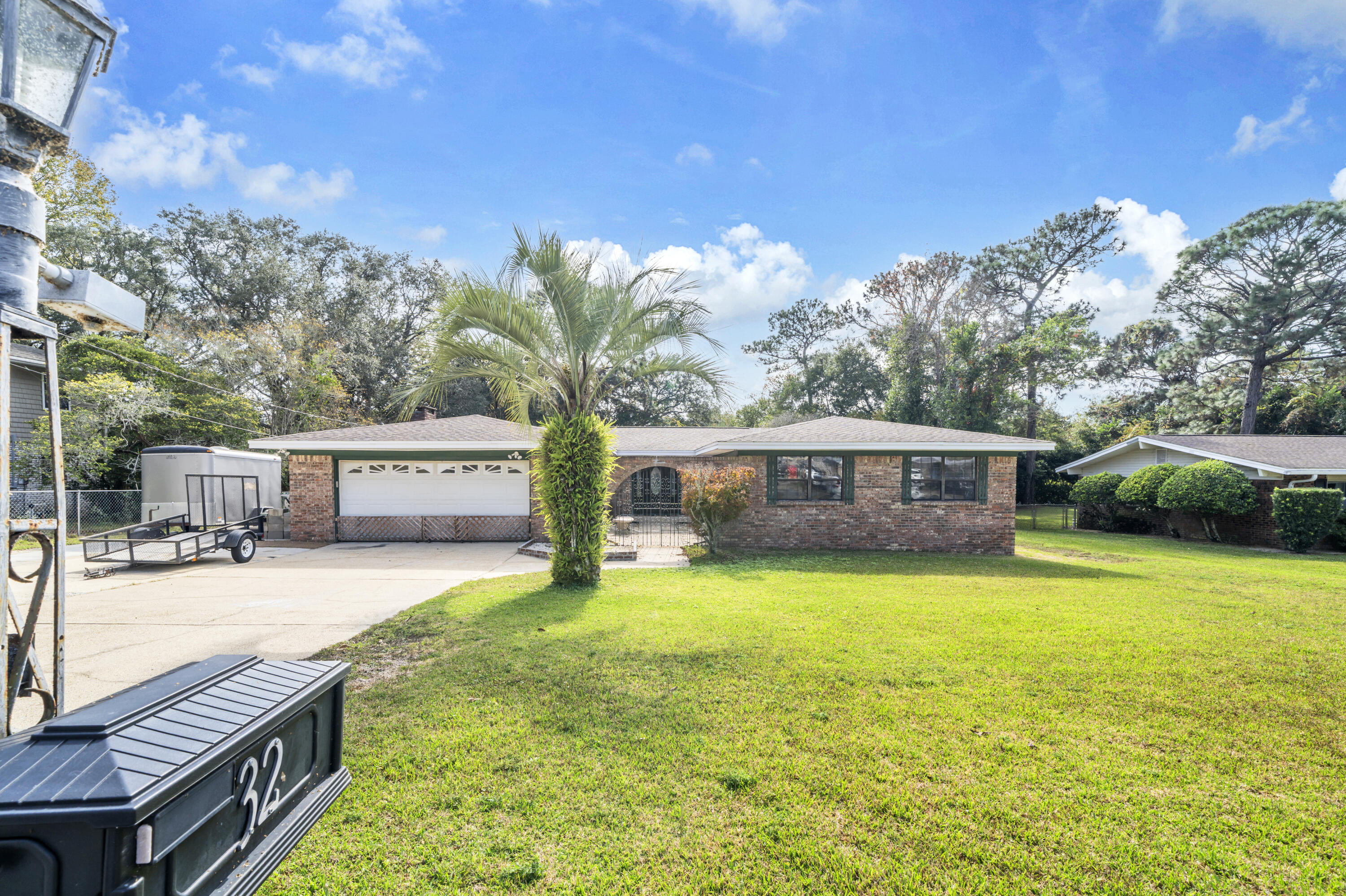 BAYOU POQUITO - Residential