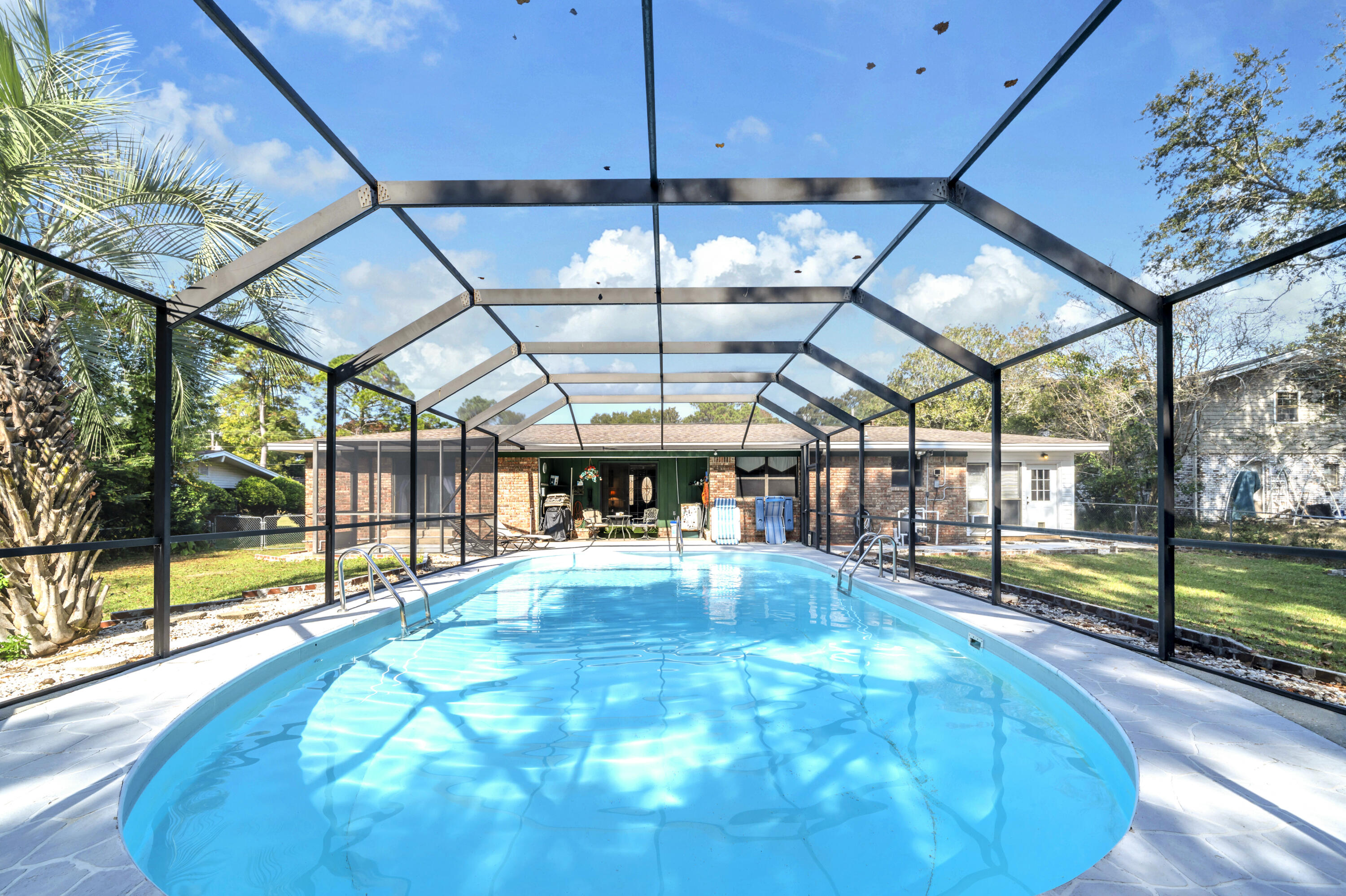 BAYOU POQUITO - Residential