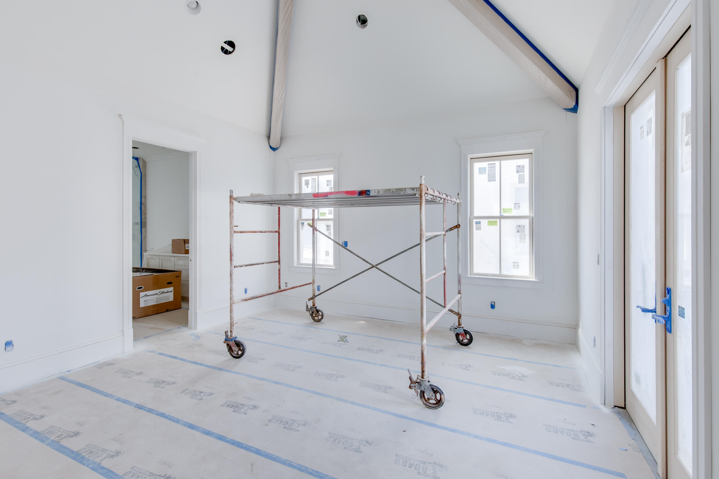 CHURCHILL OAKS - Residential