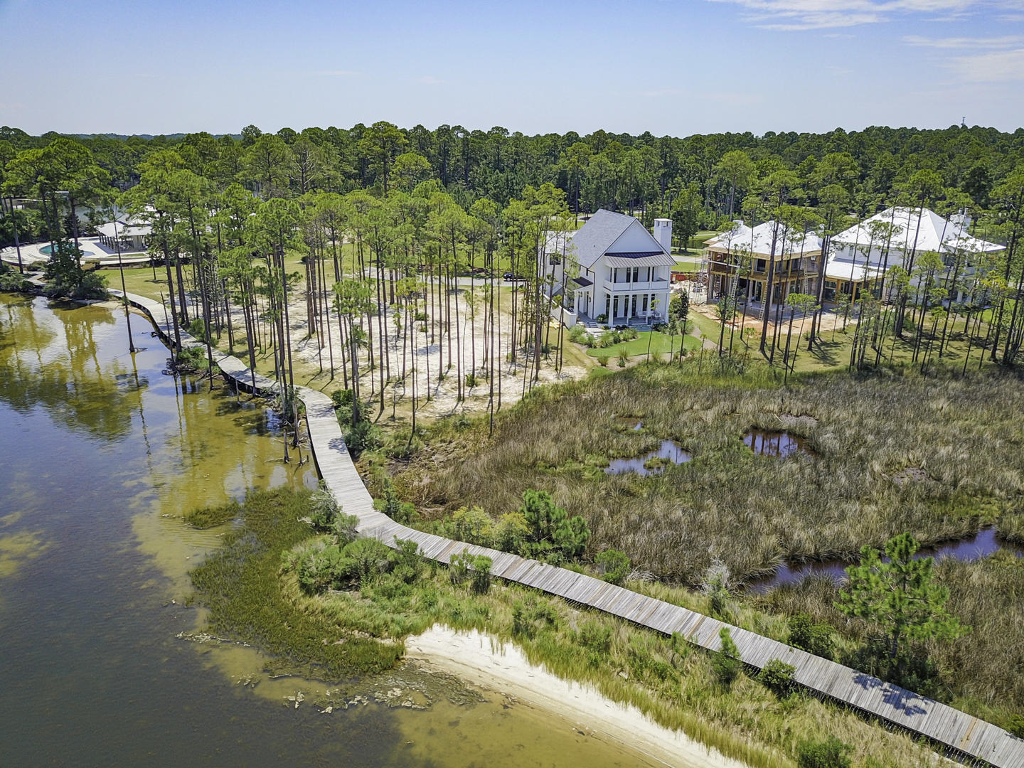 CHURCHILL OAKS - Residential