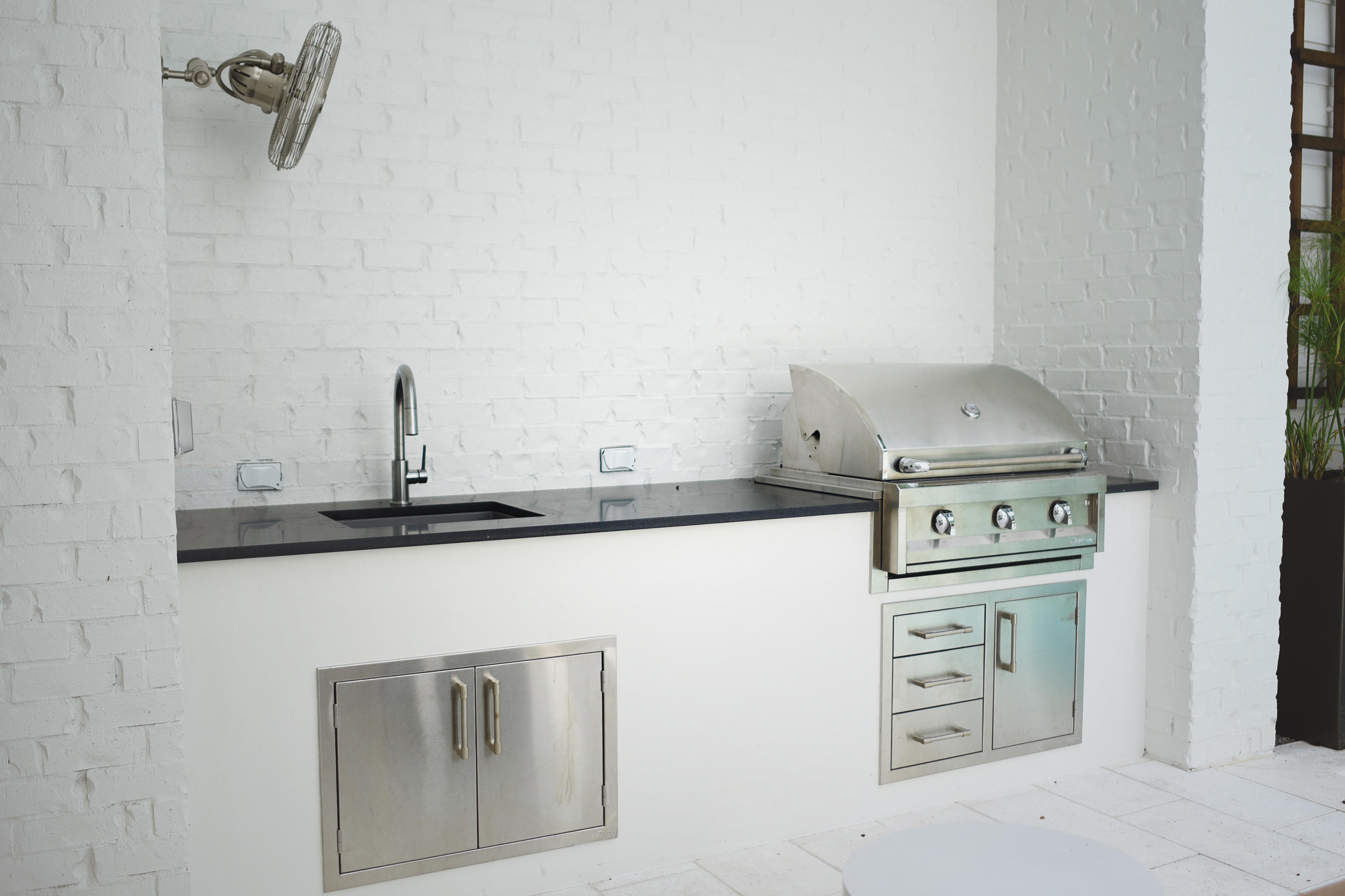 CHURCHILL OAKS - Residential