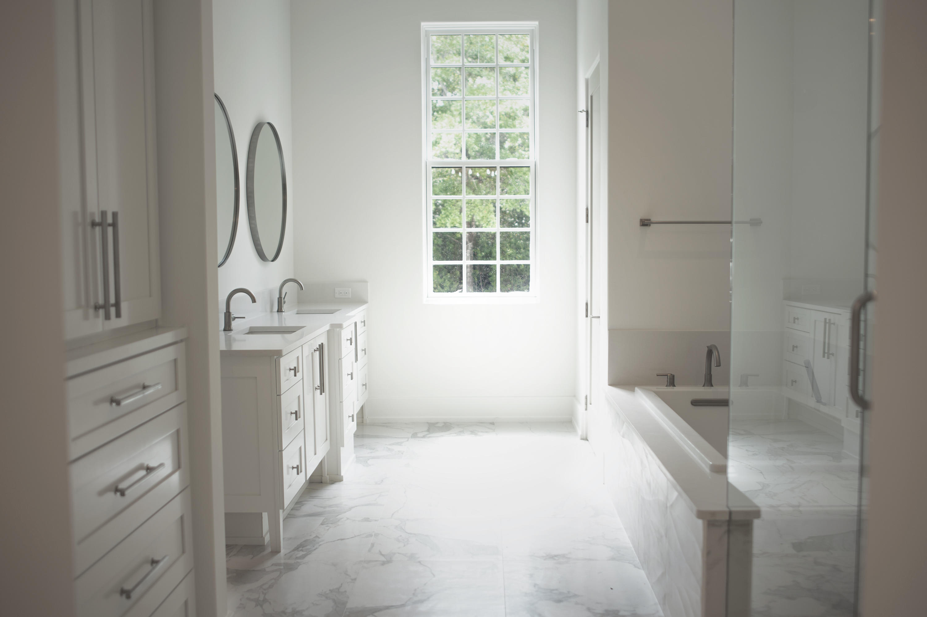 CHURCHILL OAKS - Residential