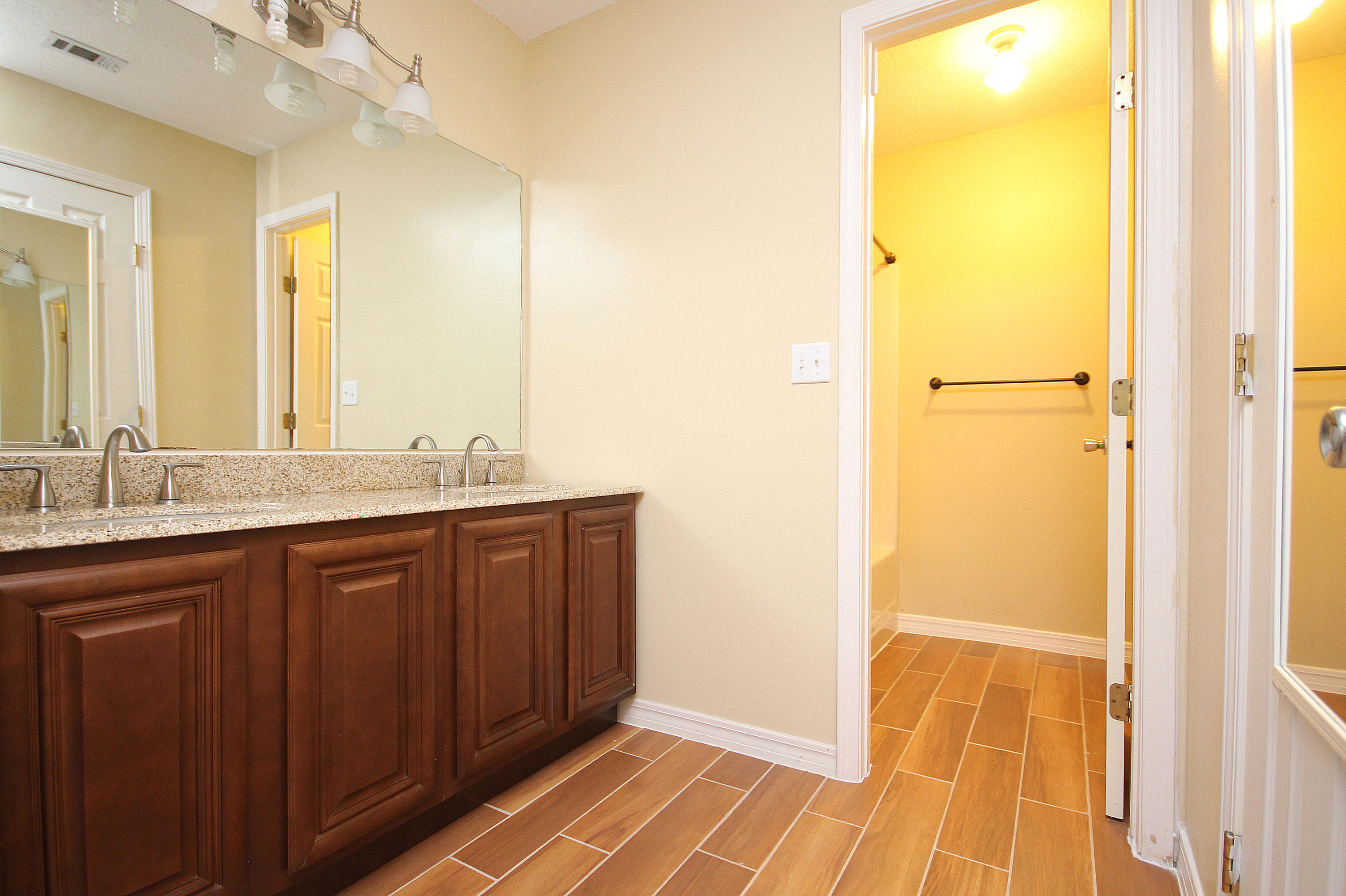 RIVERCHASE S/D PH II - Residential