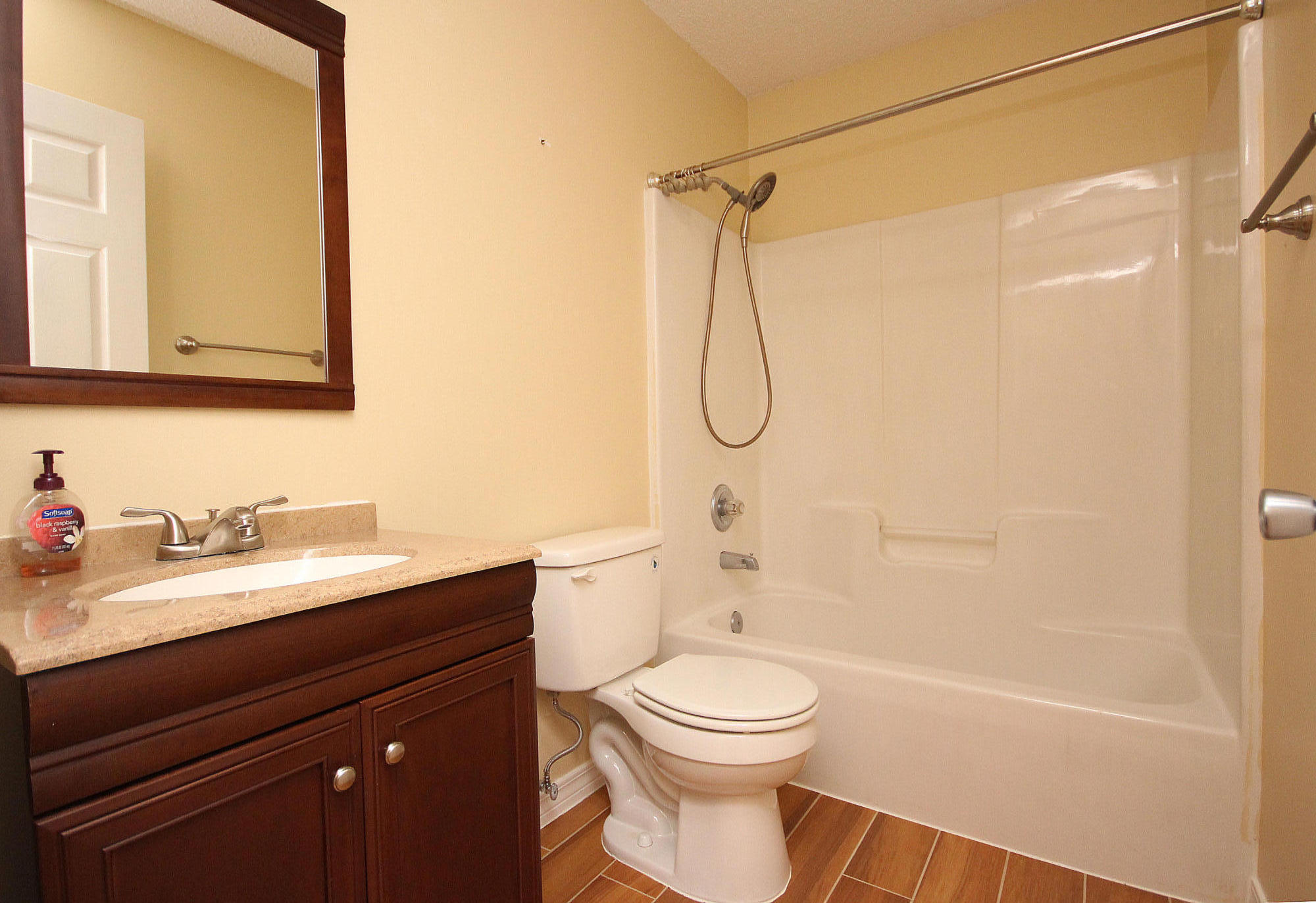 RIVERCHASE S/D PH II - Residential