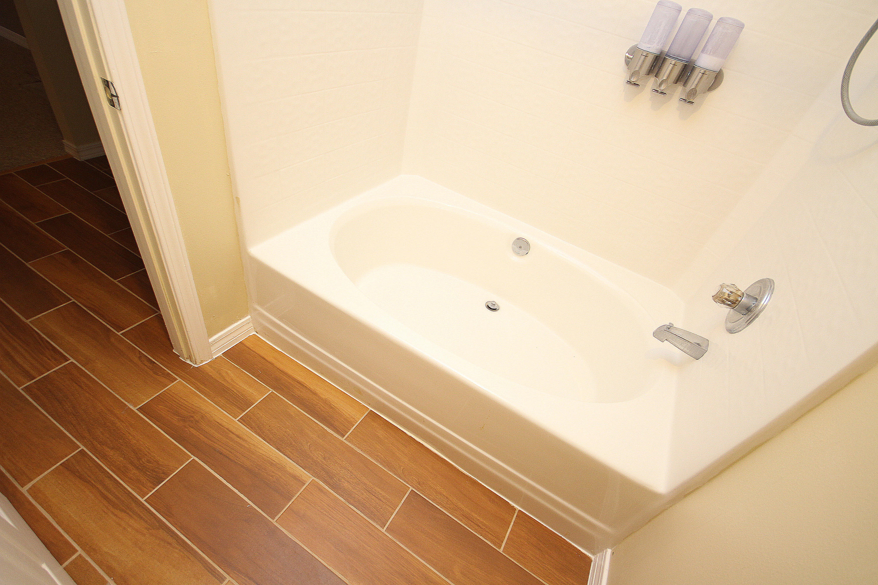 RIVERCHASE S/D PH II - Residential