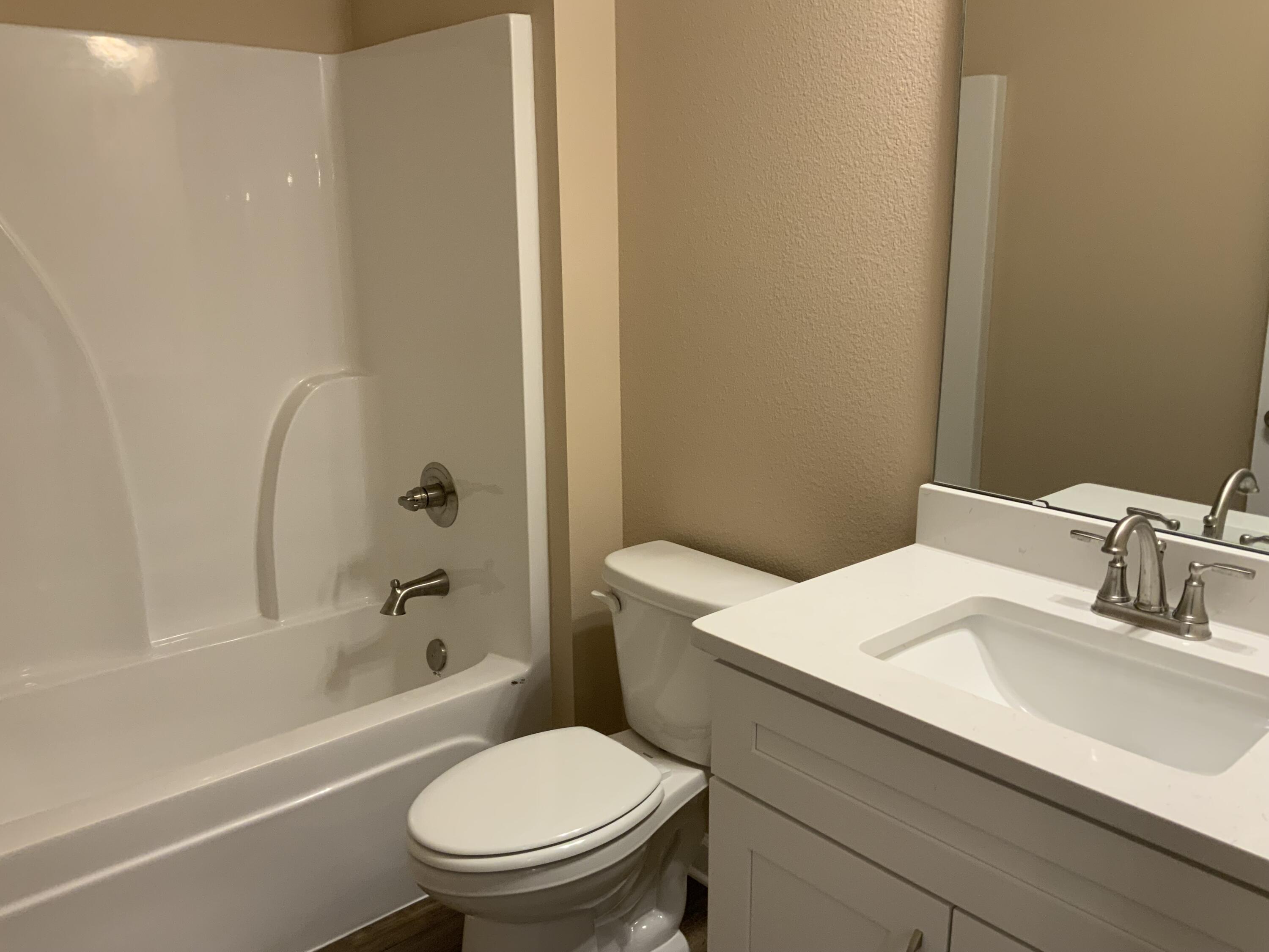 MAJESTIC OAKS VINEYARD - Residential