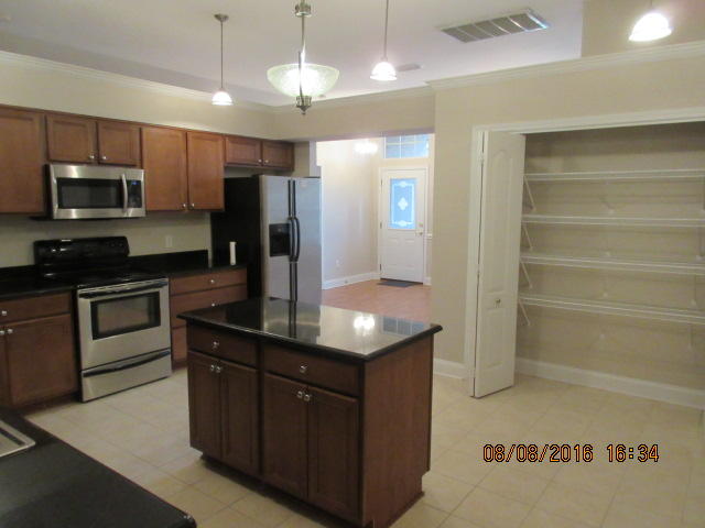 PORT DIXIE - Residential Lease