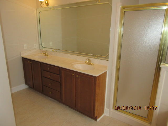 PORT DIXIE - Residential Lease