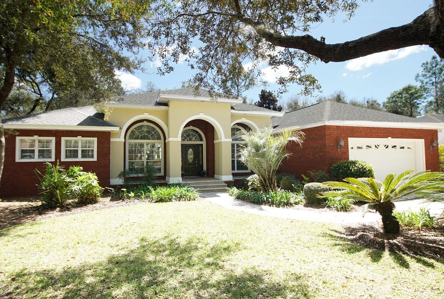 This is a must see home in Swift Creek. Architectural details abound throughout this executive home, to include 12' ceilings, arches, decorative columns, bull nose corners, trayed and coffered ceilings, and crown molding throughout. There is an large Great Room with an expansive built in entertainment feature enhanced with coffered ceilings.  Kitchen details include solid maple cabinets with granite counter tops, stainless steel appliances, pendant lights above the large breakfast bar and movable kitchen island. Oversized Master Bedroom (24x16) with coffered ceilings. Master bath includes a Spa like master bath, with whirlpool tub, separate shower, dual sinks and two walk-in closets. There are three wings in the home, so you can have a guest suite, kids suite and master suite area.