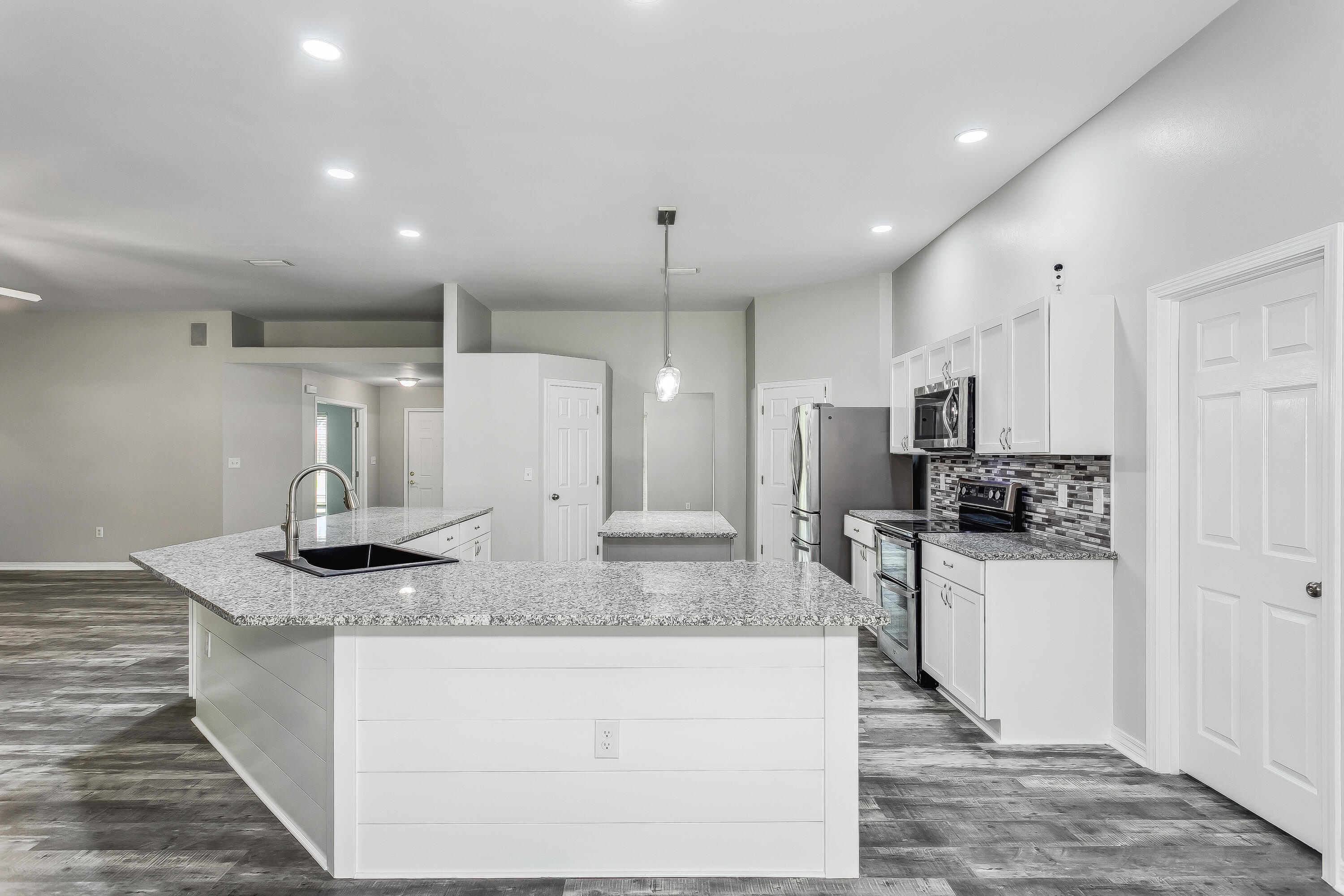 HOLLEY BY THE SEA - Residential