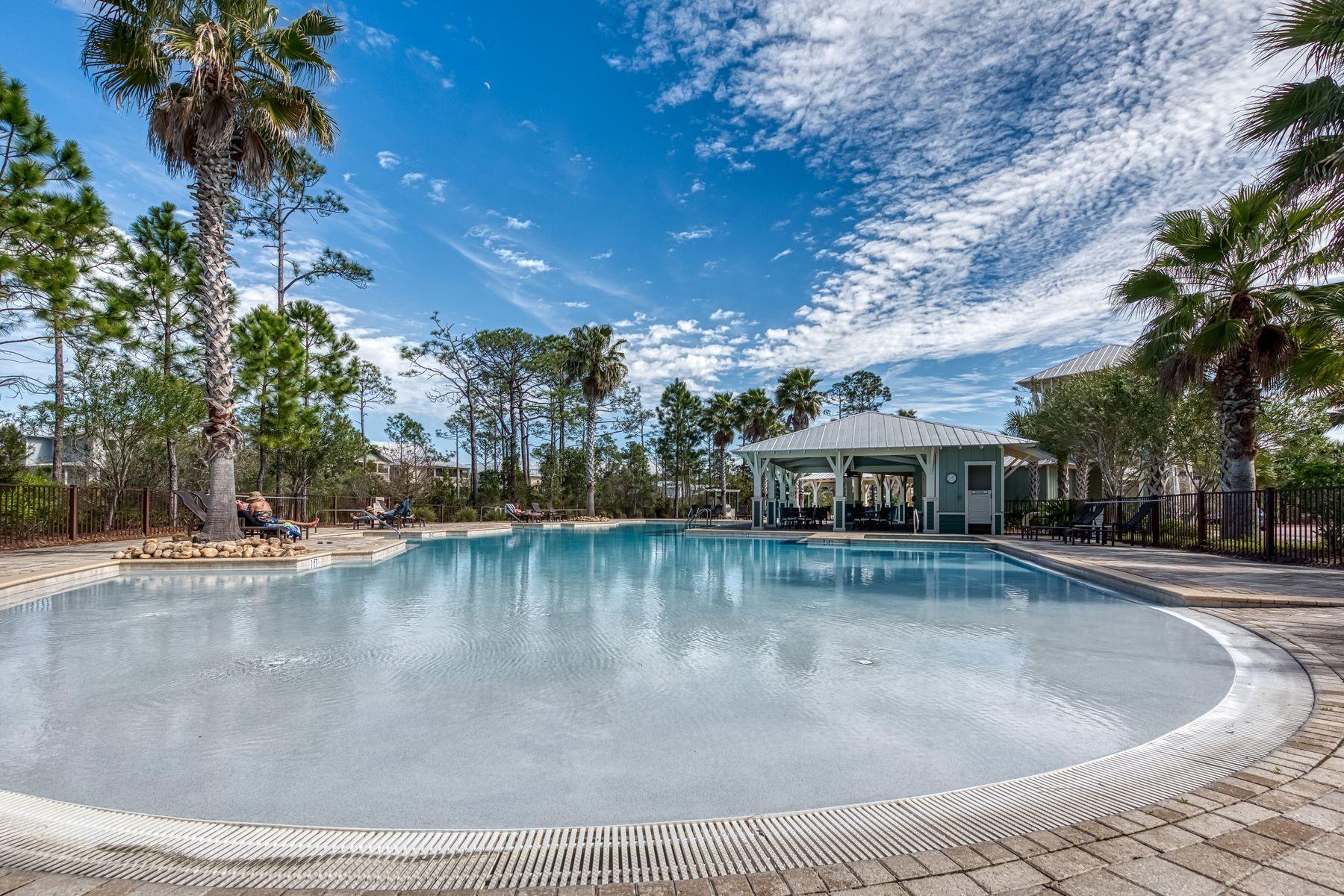 NATUREWALK AT SEAGROVE - Residential