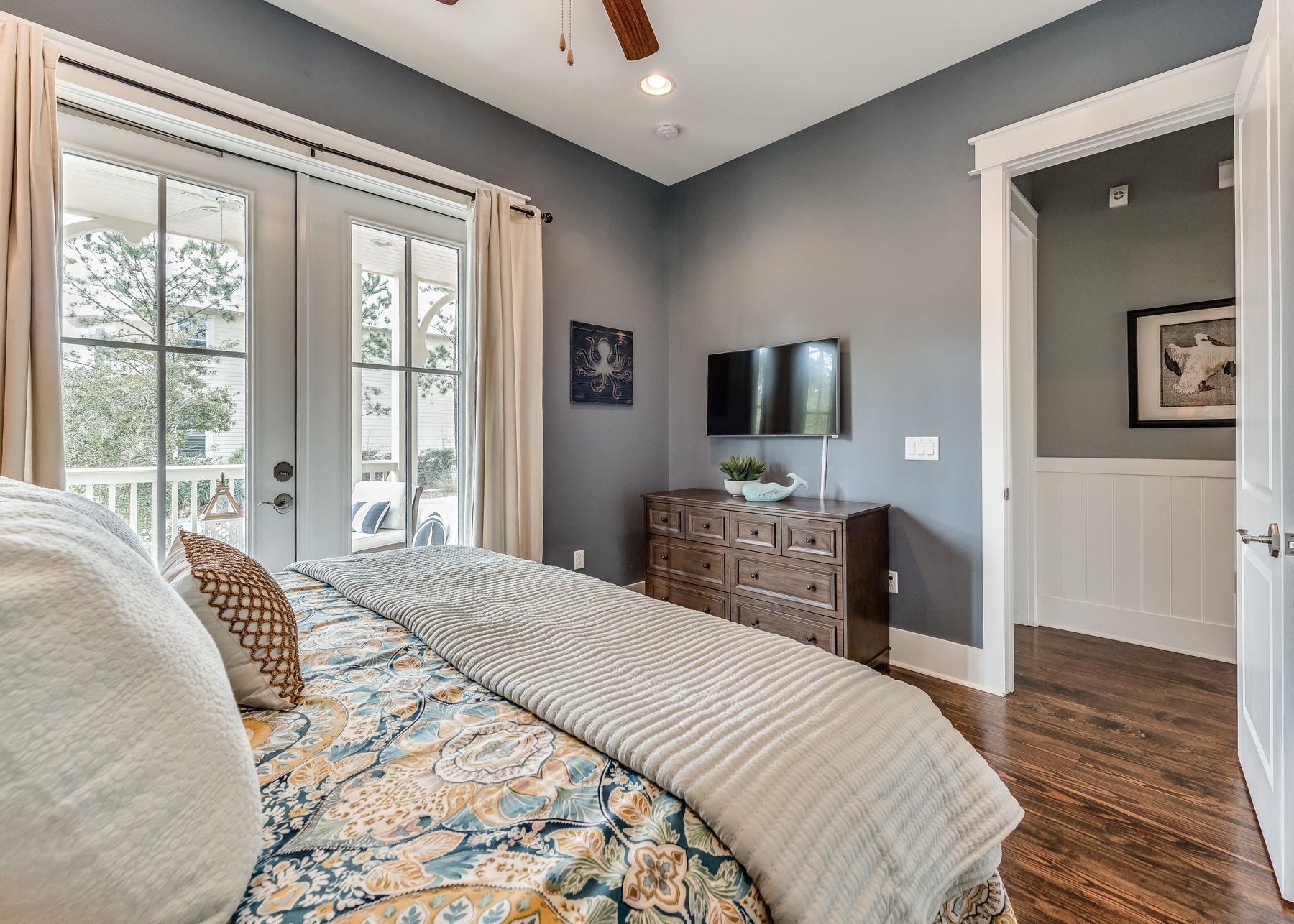 NATUREWALK AT SEAGROVE - Residential