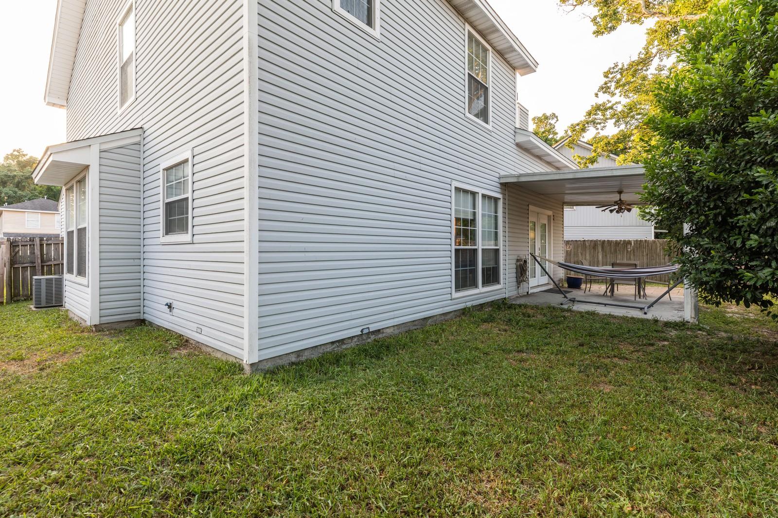 LIVE OAK MANORS - Residential