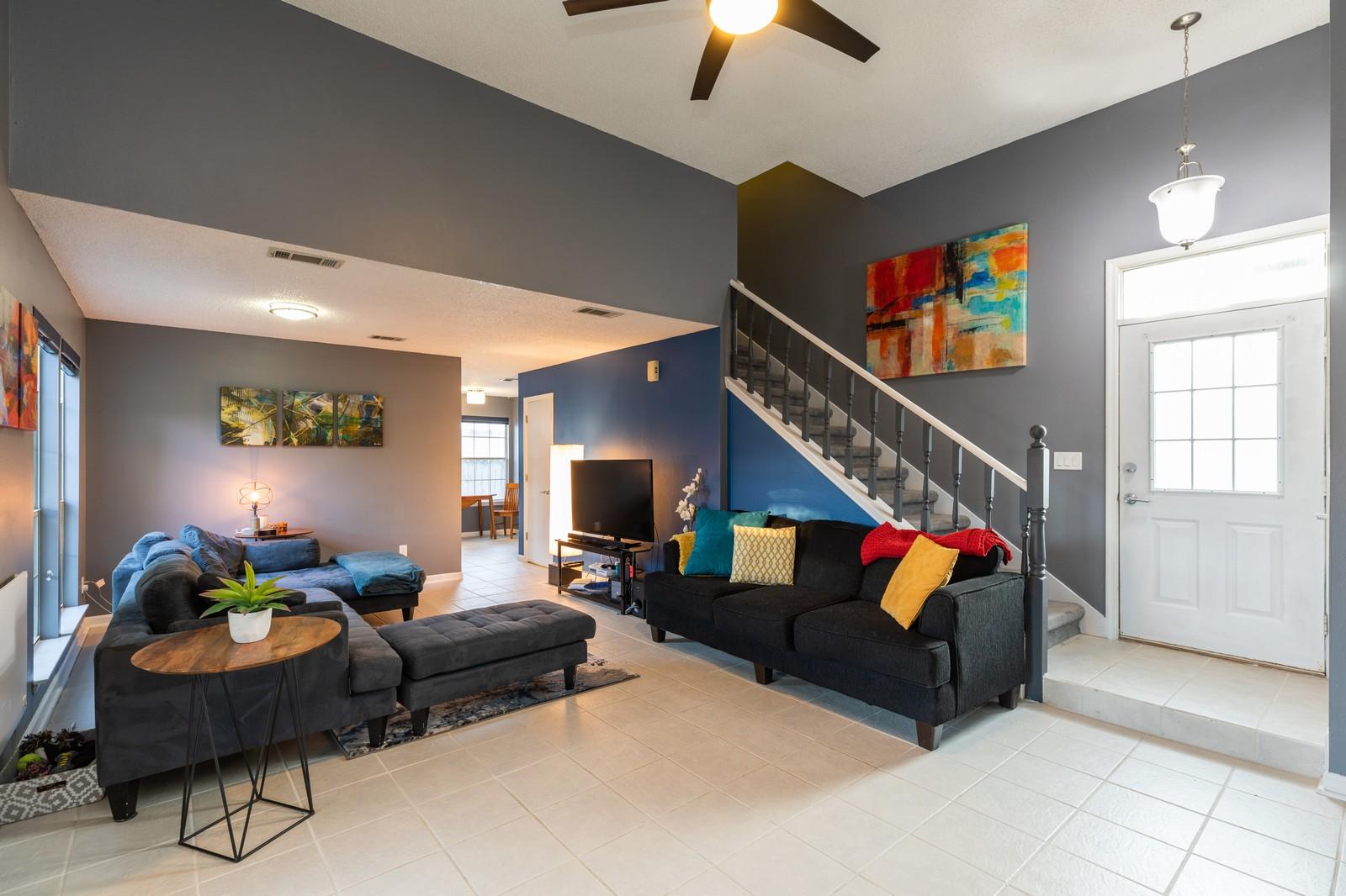 LIVE OAK MANORS - Residential