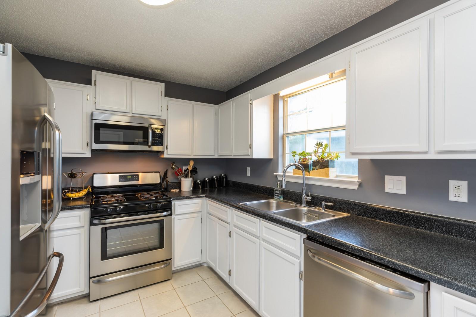 LIVE OAK MANORS - Residential