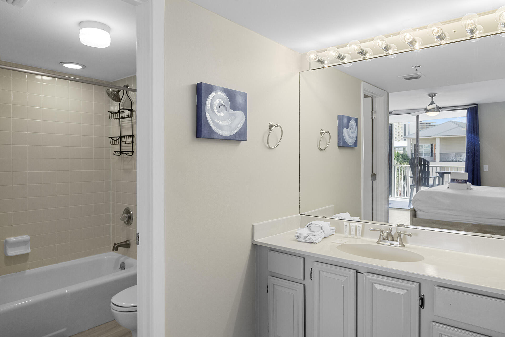 MAINSAIL CONDO PH 4 - Residential