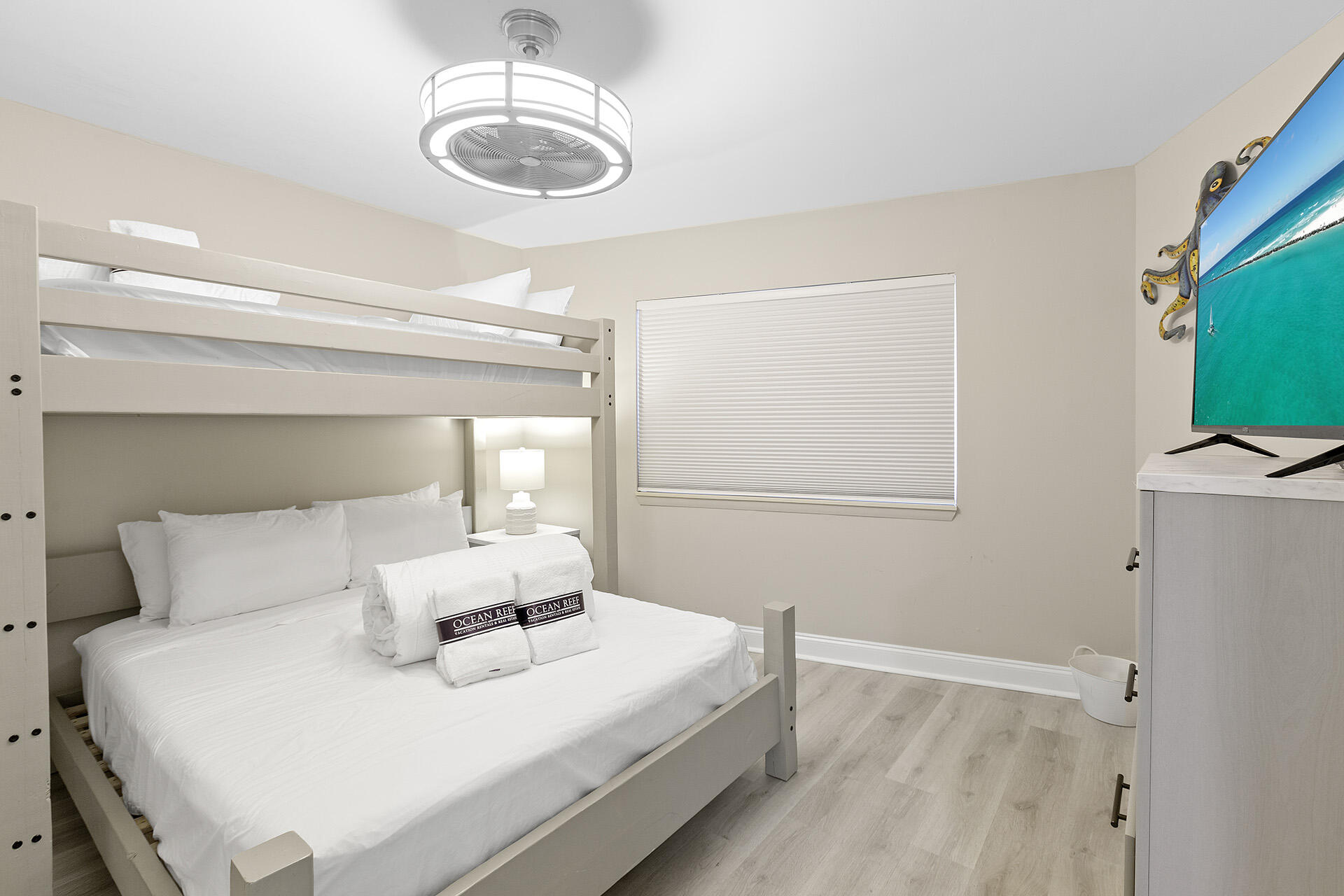 MAINSAIL CONDO PH 4 - Residential