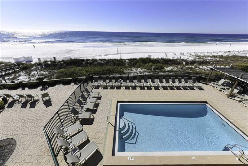 DESTIN BEACH CLUB - Residential