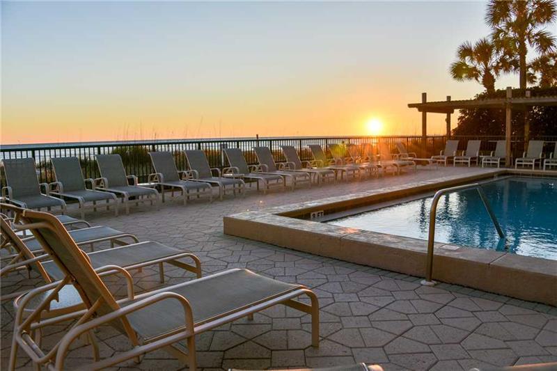 DESTIN BEACH CLUB - Residential