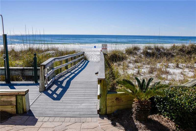 DESTIN BEACH CLUB - Residential
