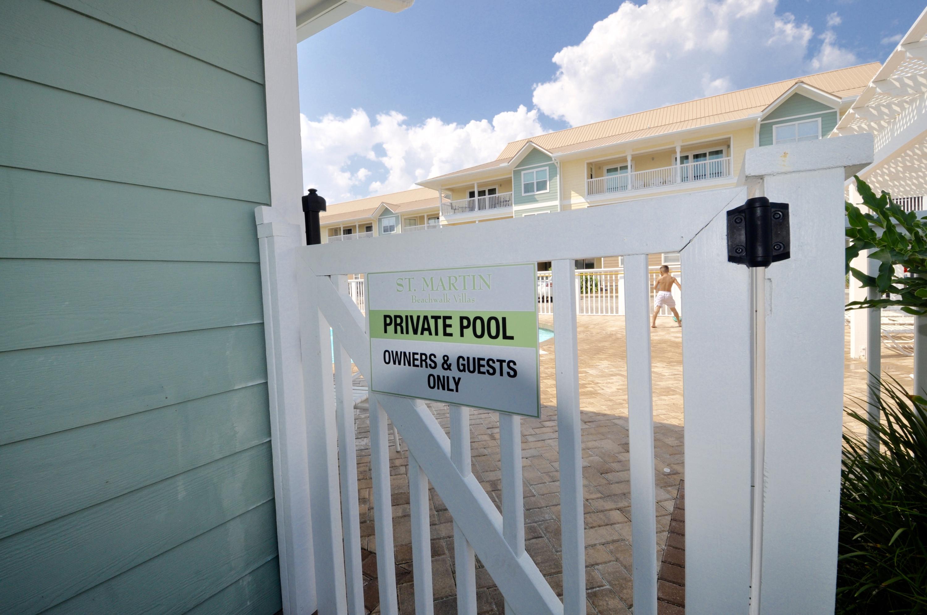 ST MARTIN BEACHWALK VILLAS - Residential