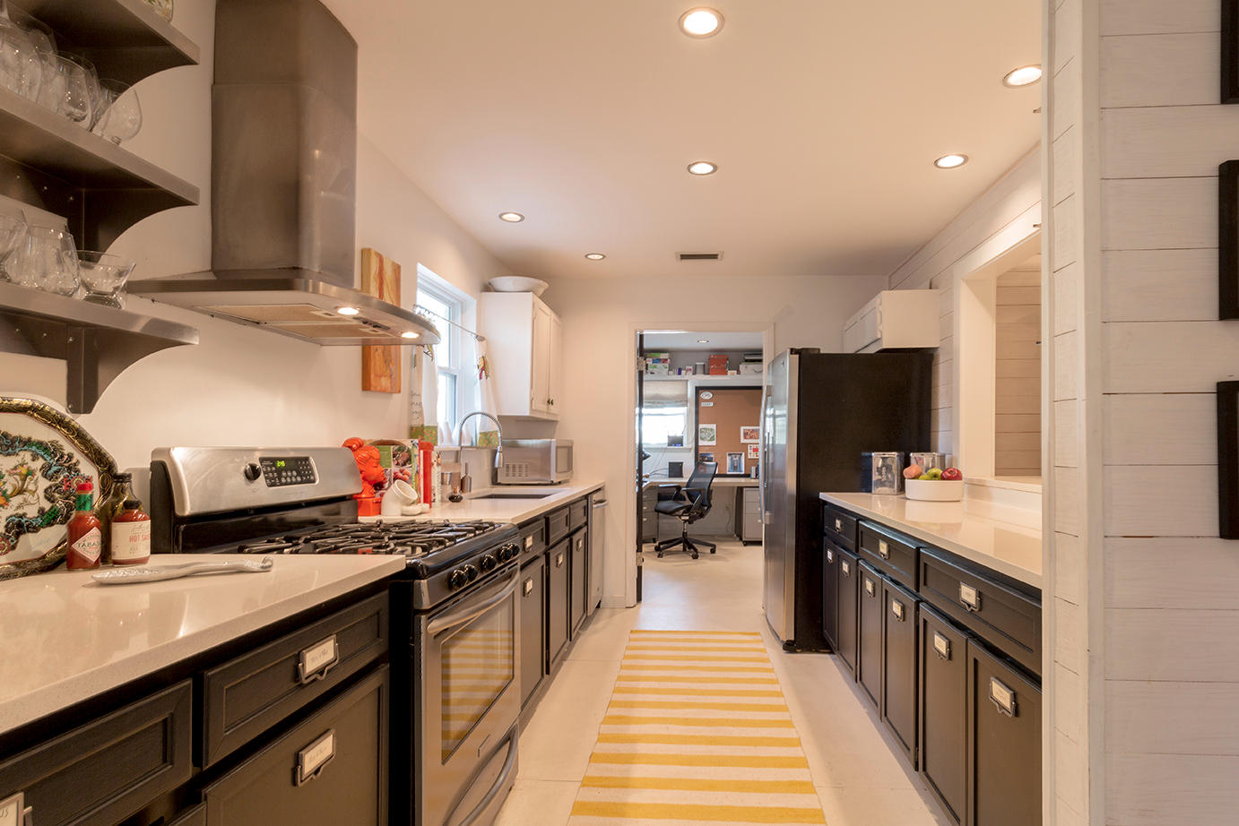 SEAGROVE VILLAGE 6TH ADD - Residential