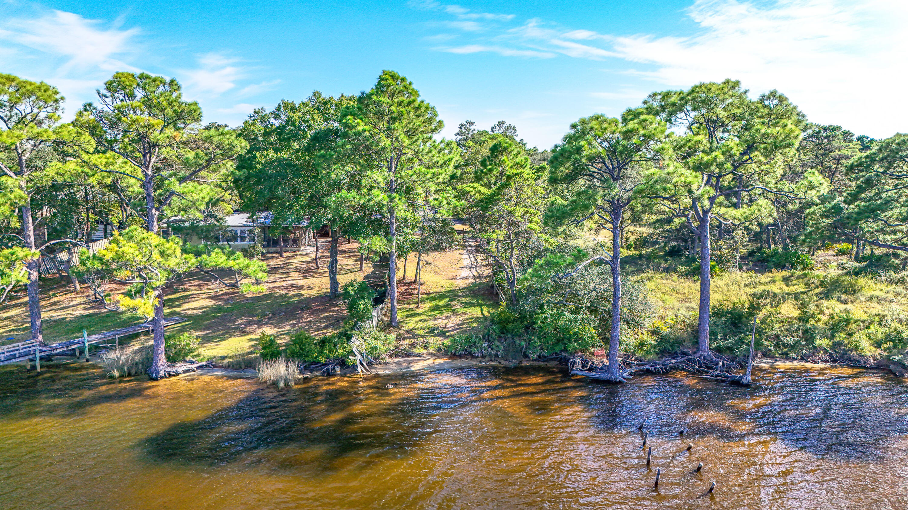 NO RECORDED SUBDIVISION - Land