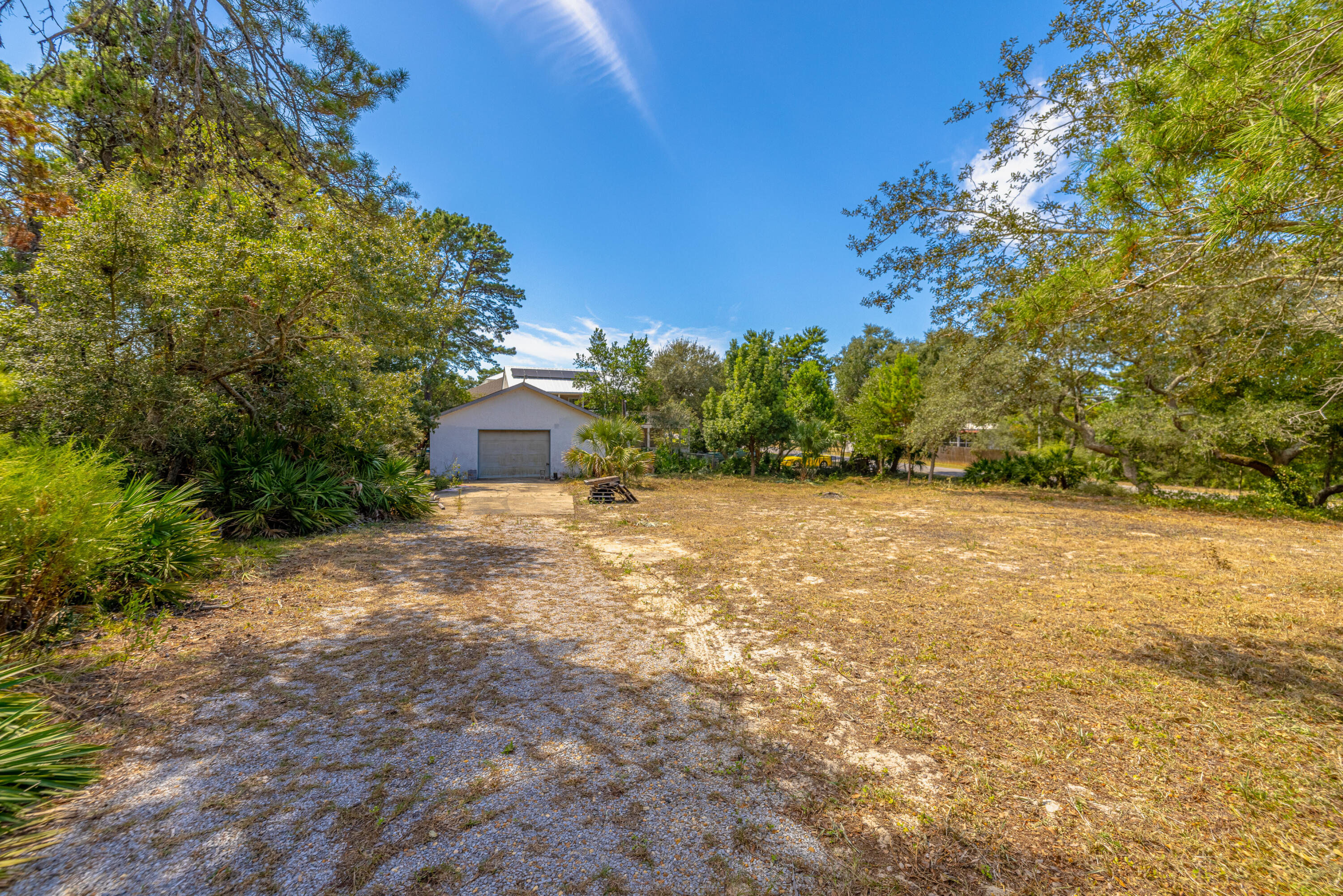 NO RECORDED SUBDIVISION - Land