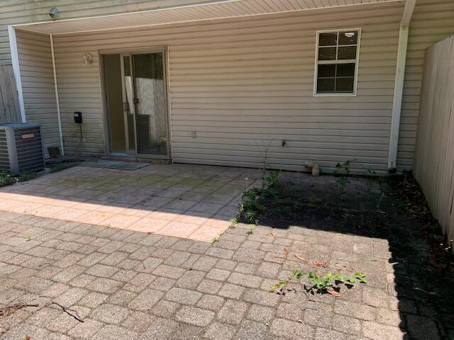 CHATELAINE ESTATES S/D - Residential Lease