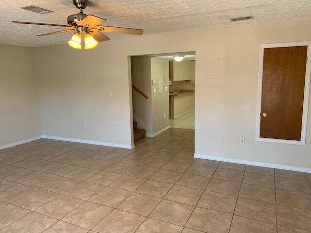 CHATELAINE ESTATES S/D - Residential Lease