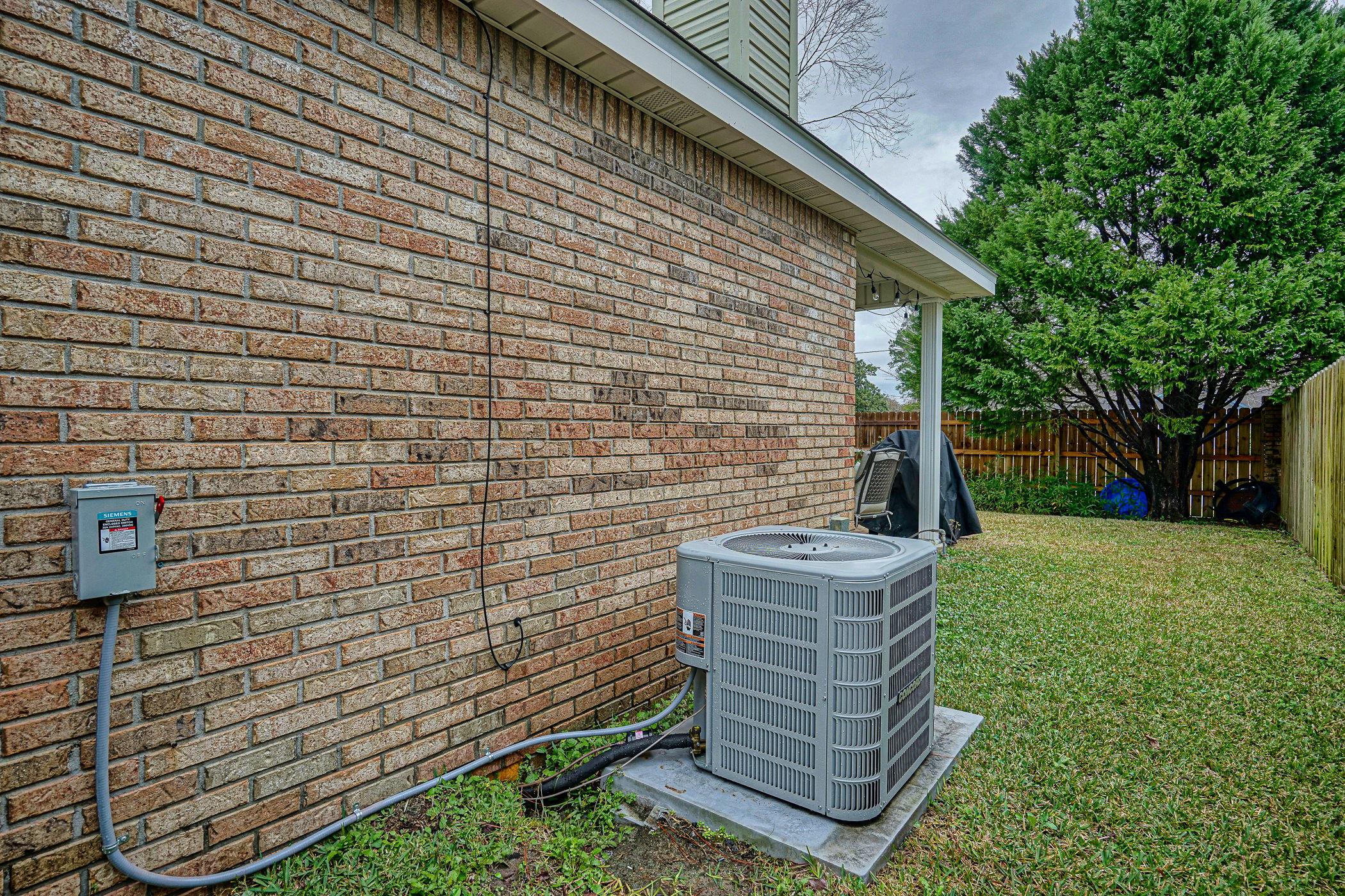 MAGNOLIA SQUARE - Residential