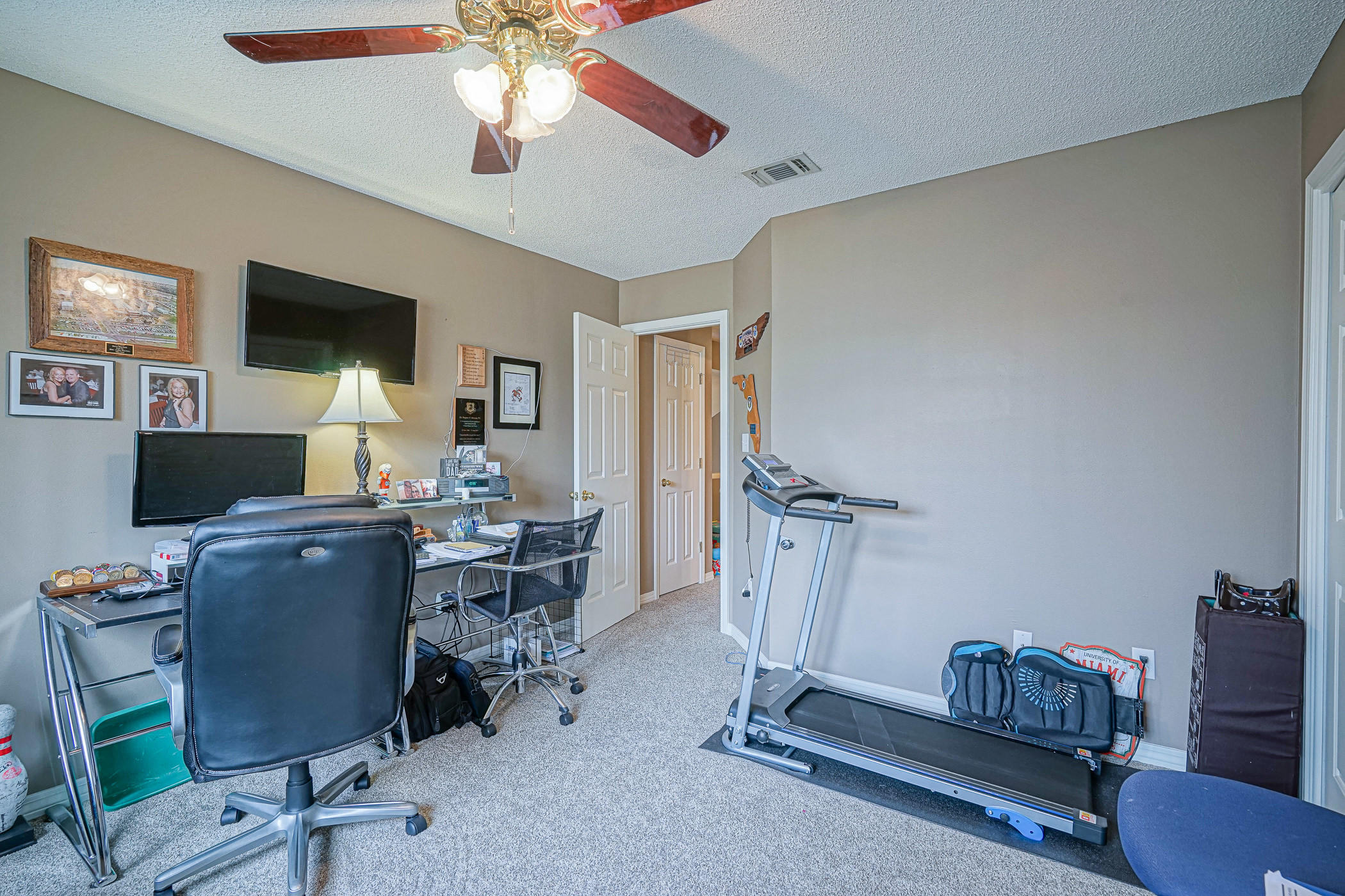 MAGNOLIA SQUARE - Residential