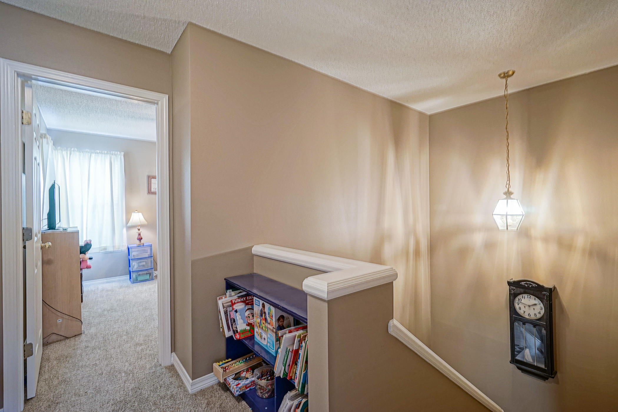 MAGNOLIA SQUARE - Residential